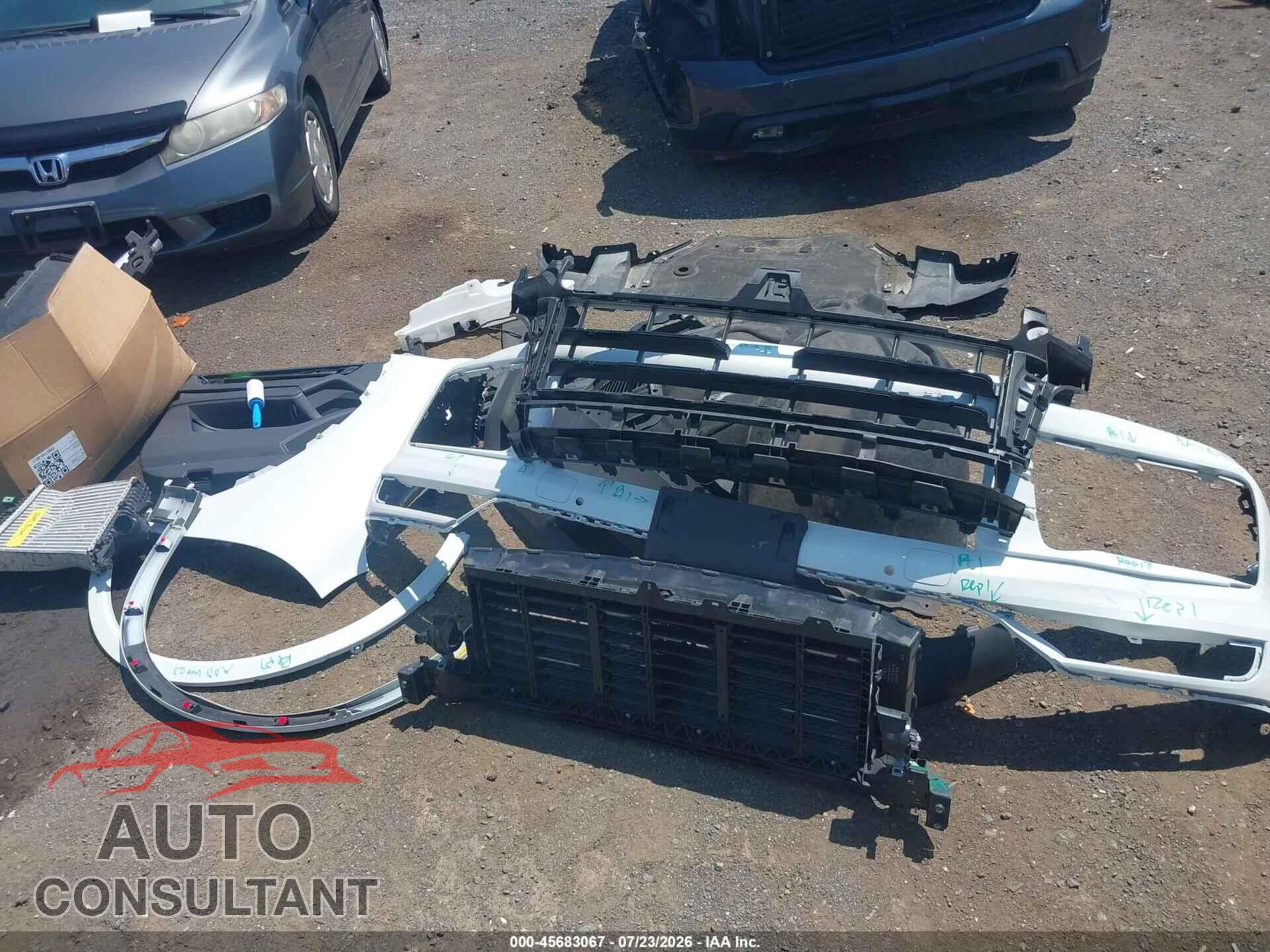 PORSCHE CAYENNE 2024 - WP1AA2AY8RDA07767