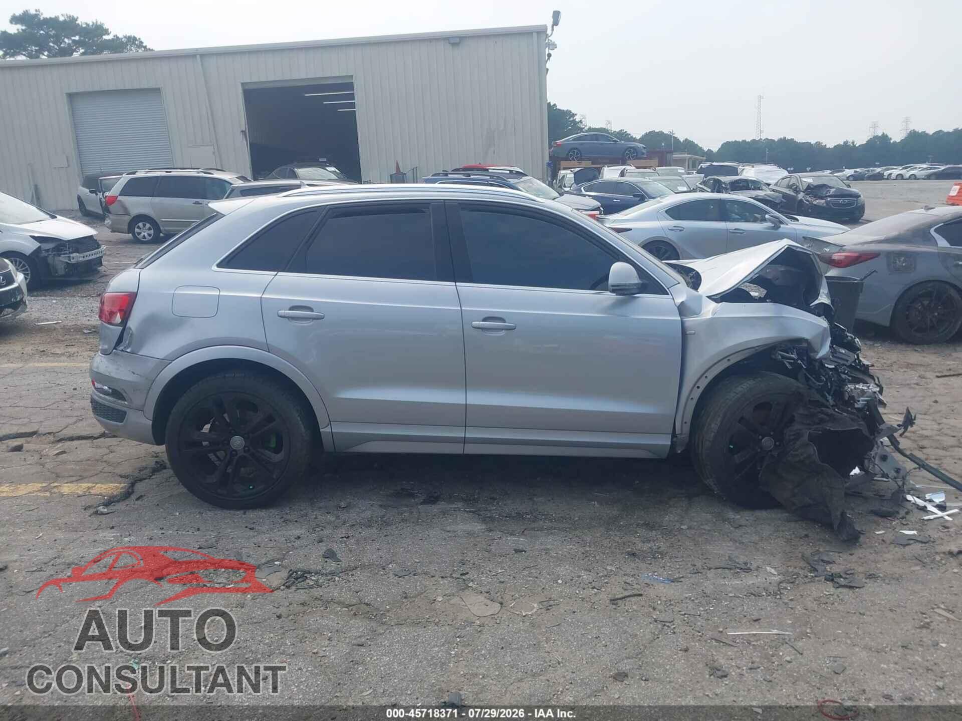AUDI Q3 2017 - WA1GCCFS0HR005636