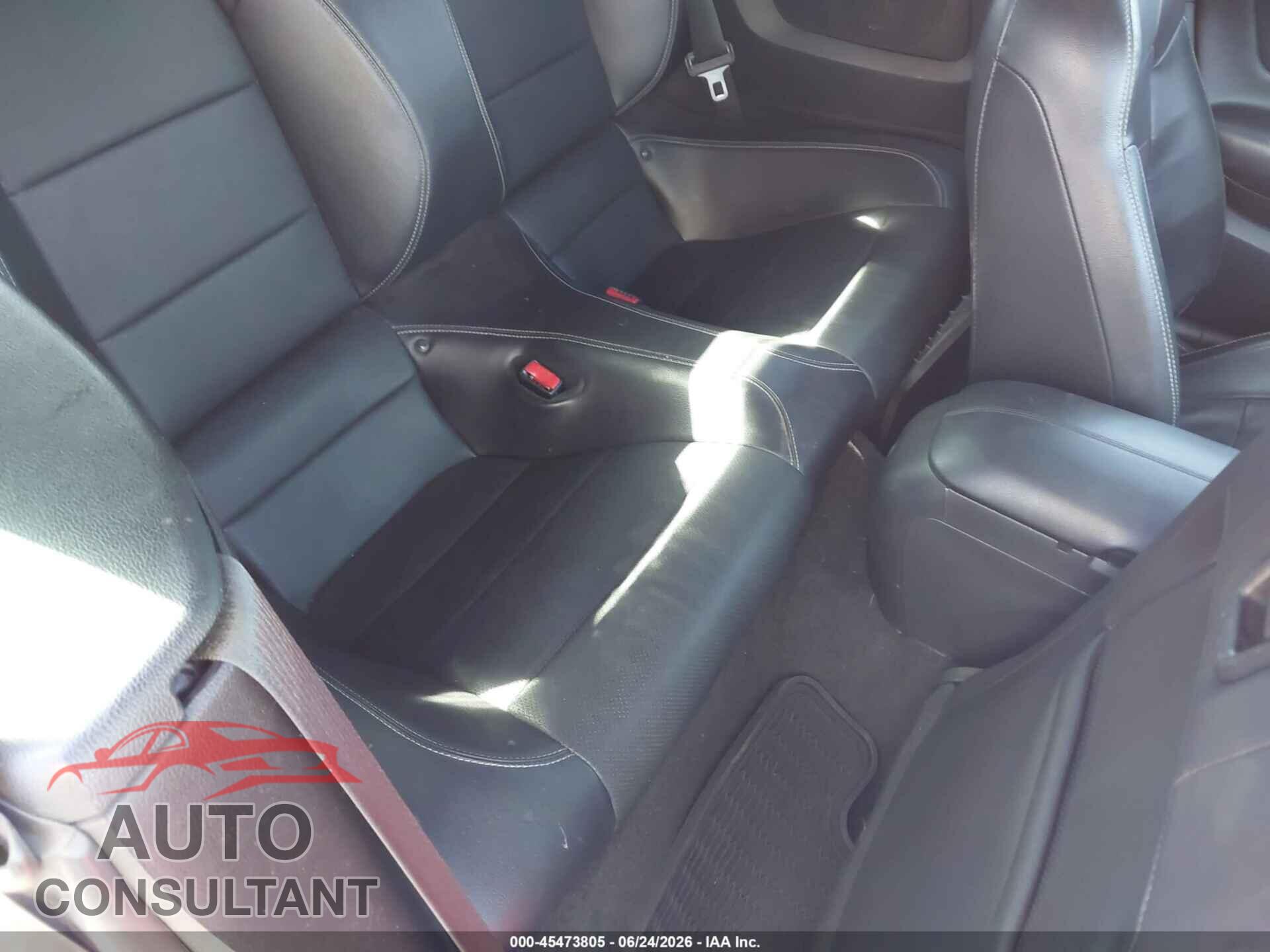 FORD MUSTANG 2017 - 1FATP8UHXH5272647