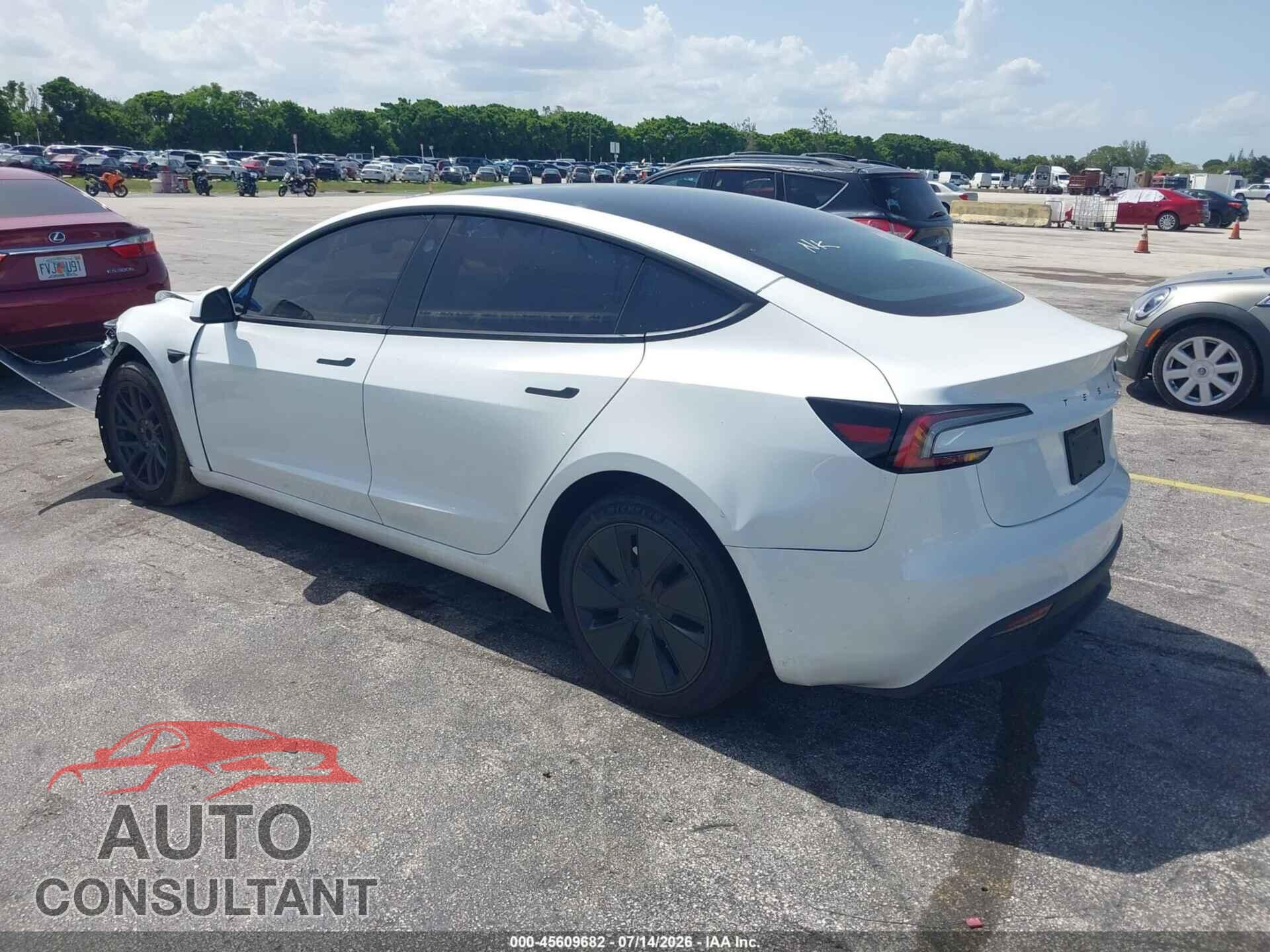 TESLA MODEL 3 2026 - 5YJ3E1EA3TF147540