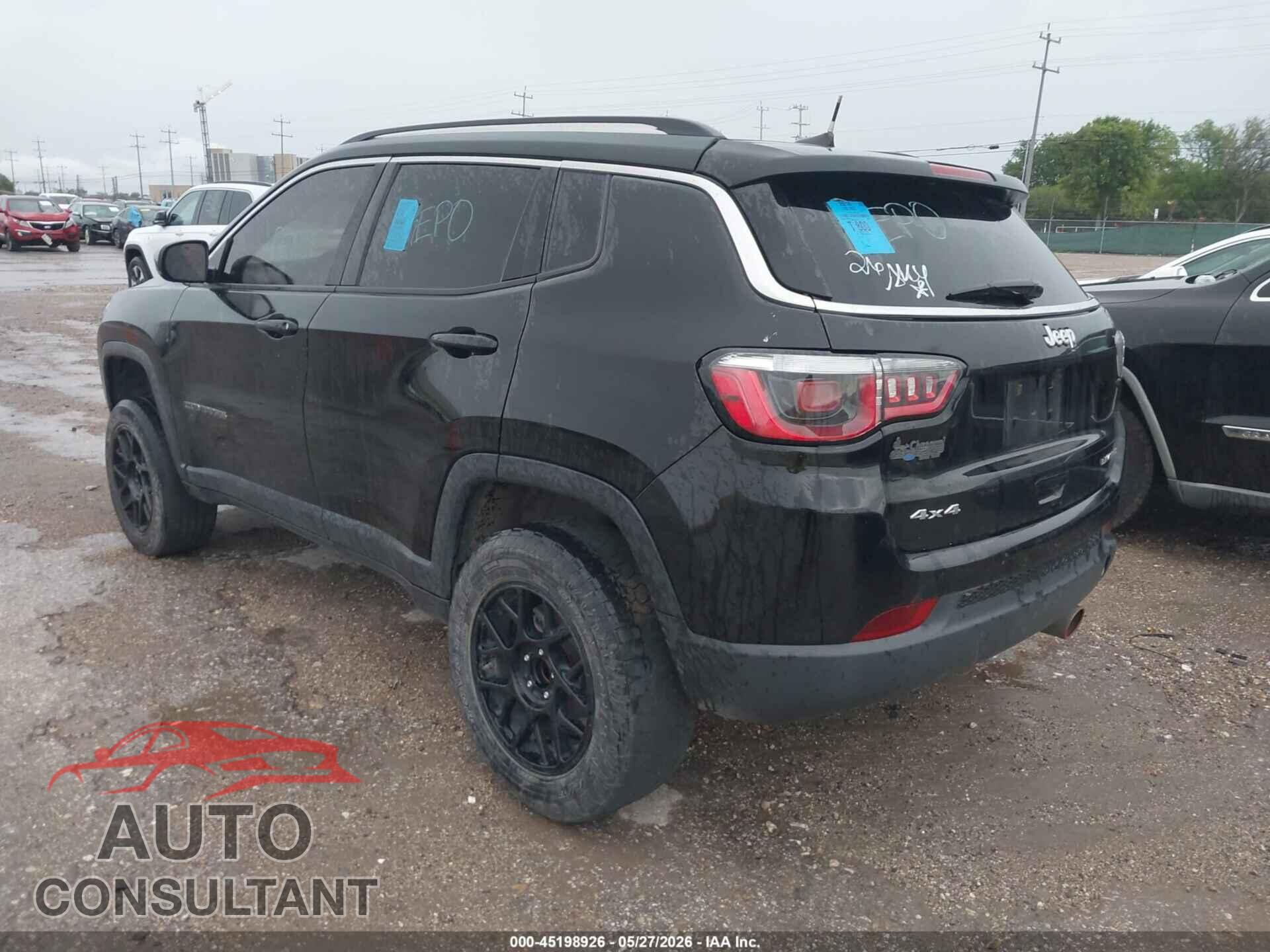 JEEP COMPASS 2018 - 3C4NJDCB0JT329972