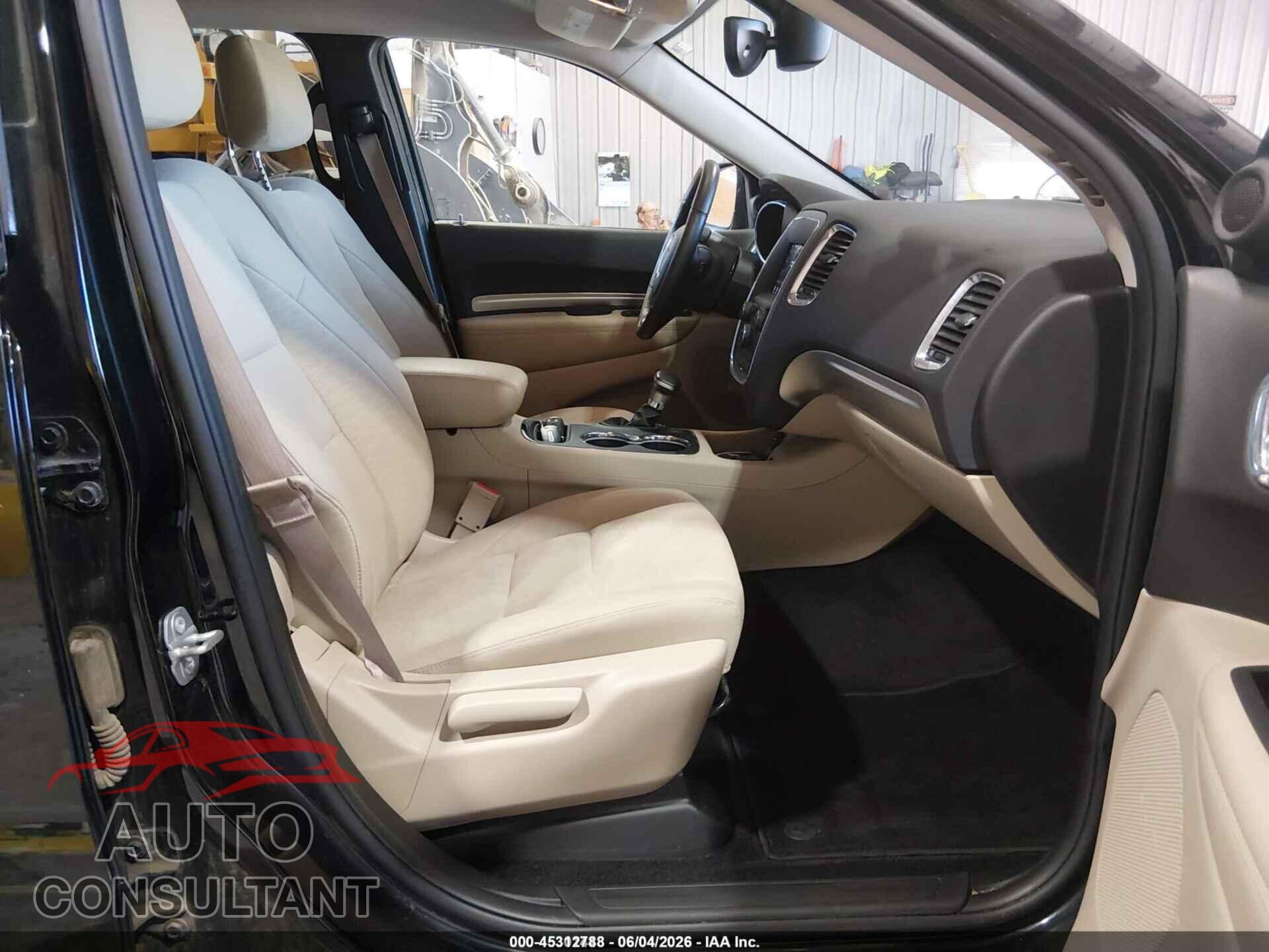 DODGE DURANGO 2018 - 1C4RDJAG8JC145946