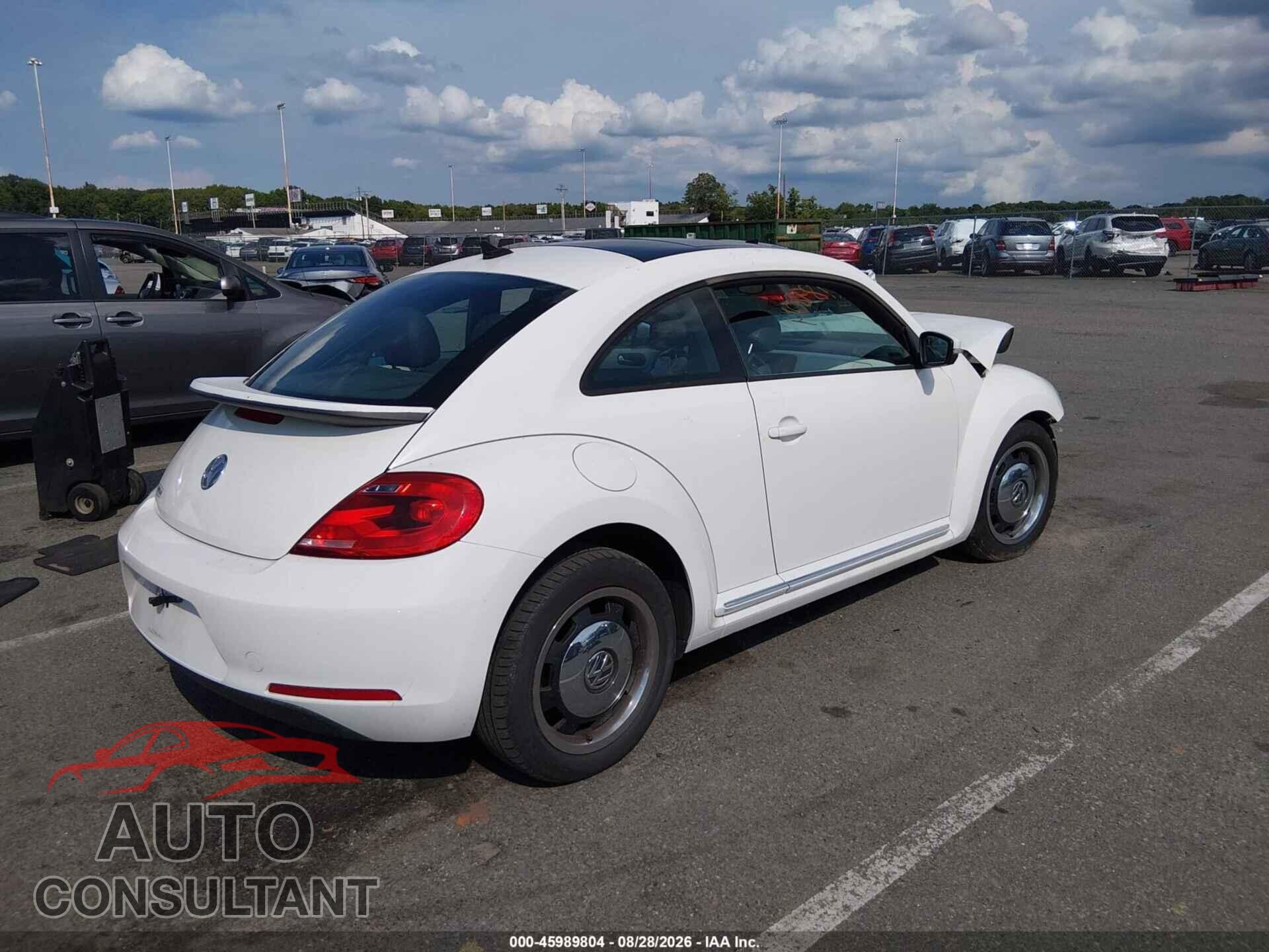 VOLKSWAGEN BEETLE 2012 - 3VWJP7AT9CM636626