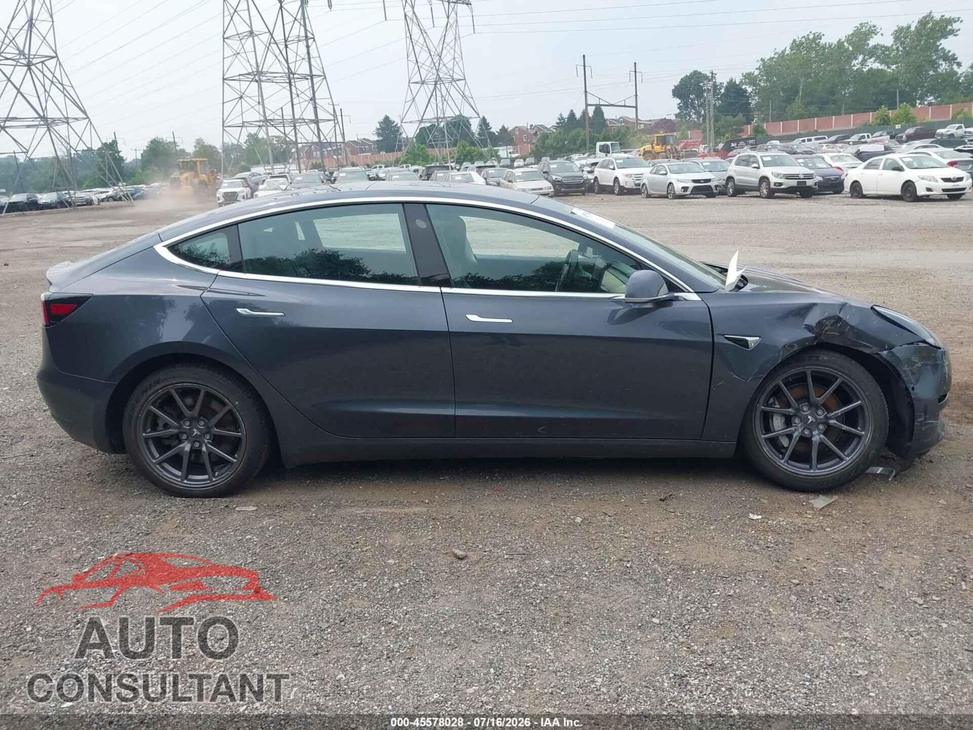 TESLA MODEL 3 2018 - 5YJ3E1EB2JF093170