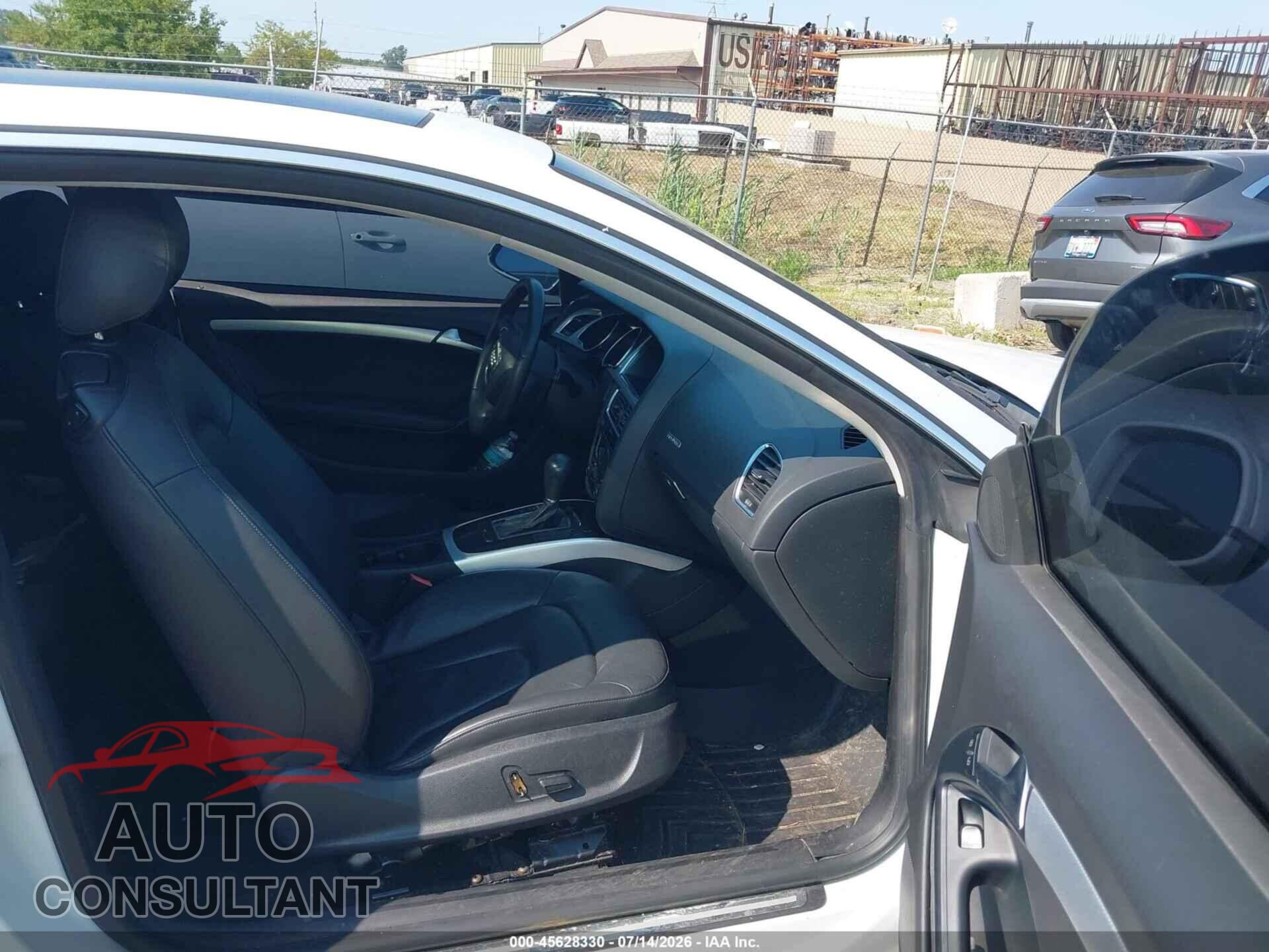 AUDI A5 2012 - WAULFAFR8CA004767