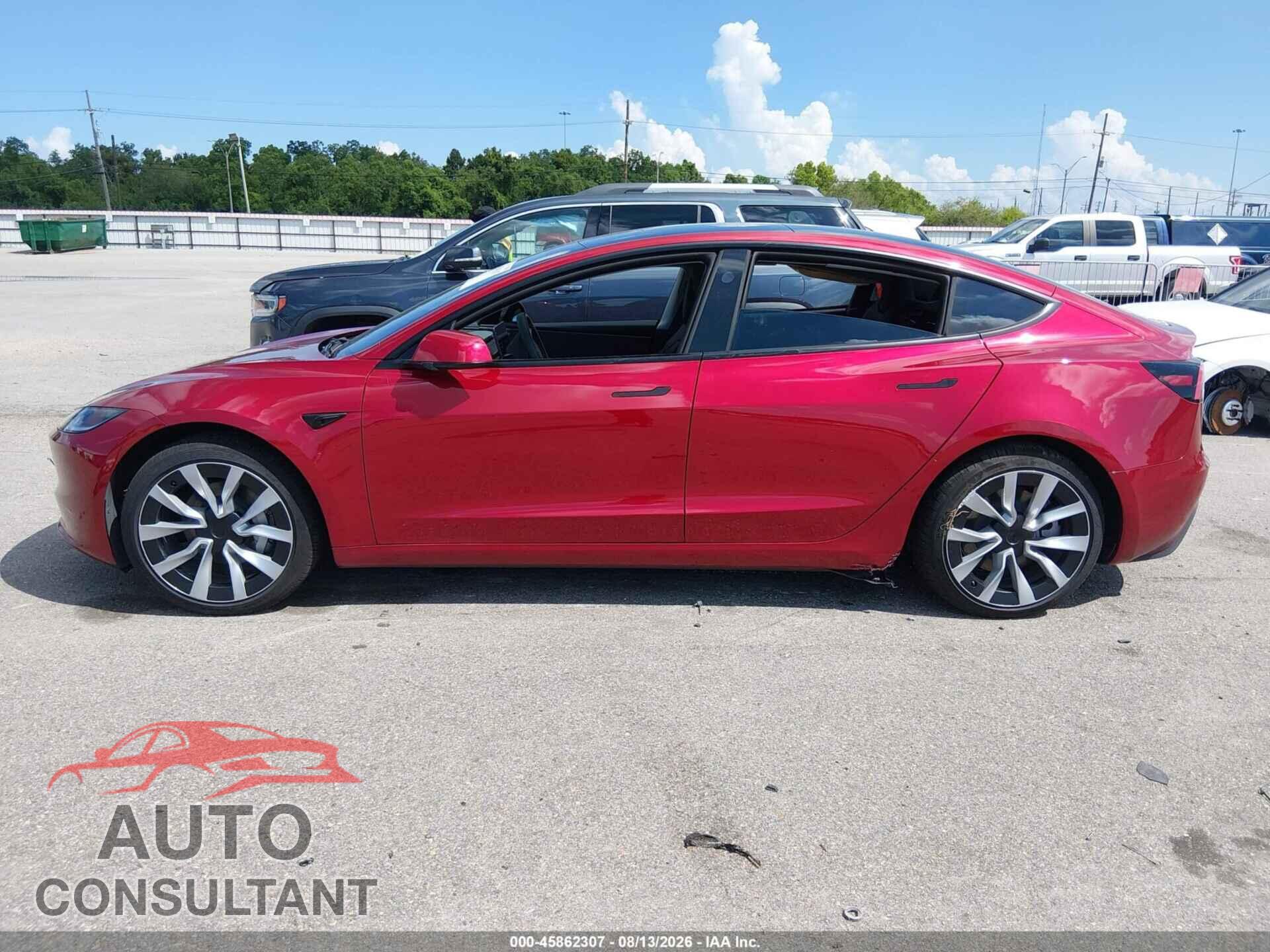 TESLA MODEL 3 2026 - 5YJ3E1EA7TF175714