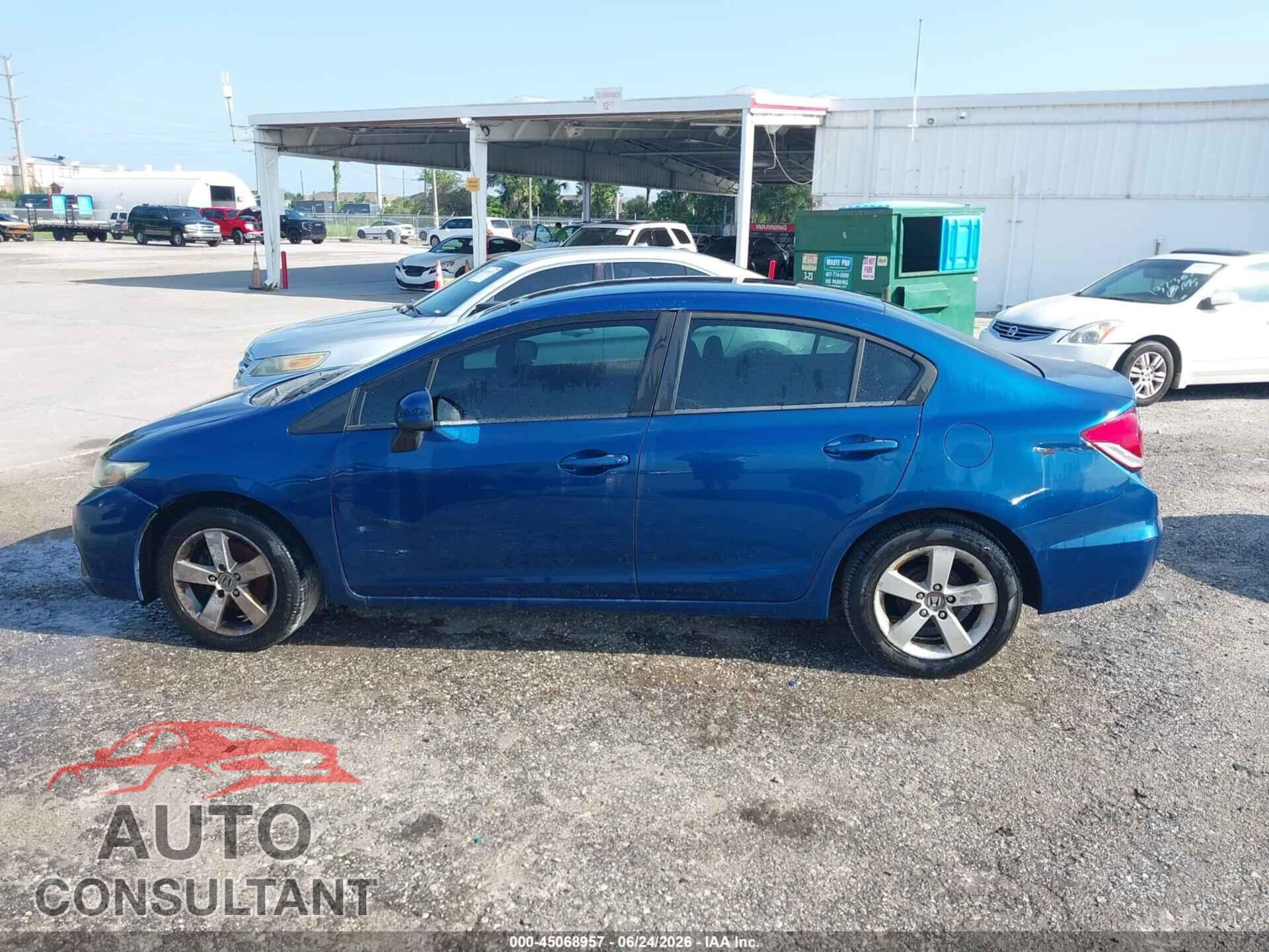 HONDA CIVIC 2013 - 19XFB2F57DE086875
