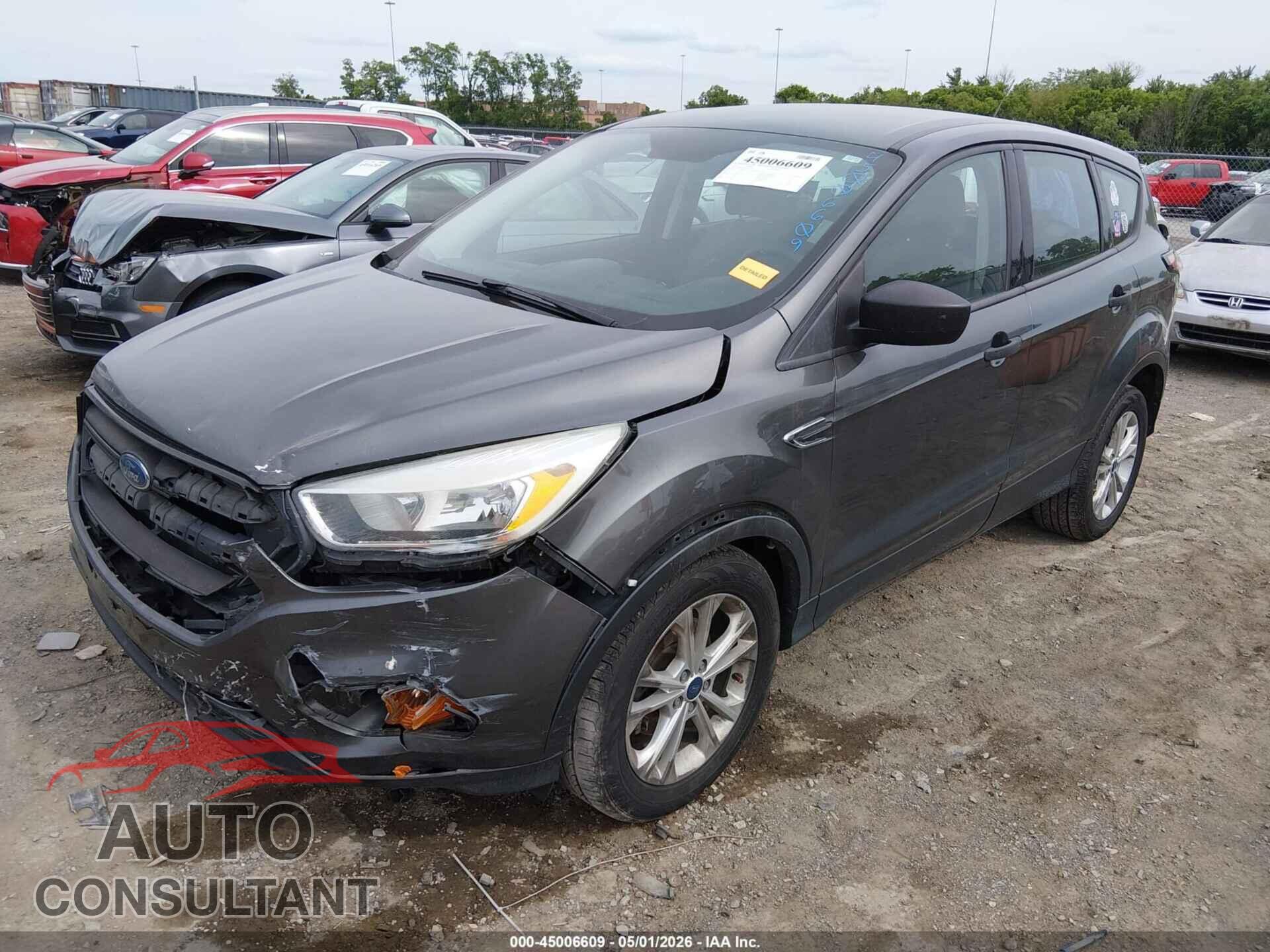 FORD ESCAPE 2017 - 1FMCU0F7XHUC01183
