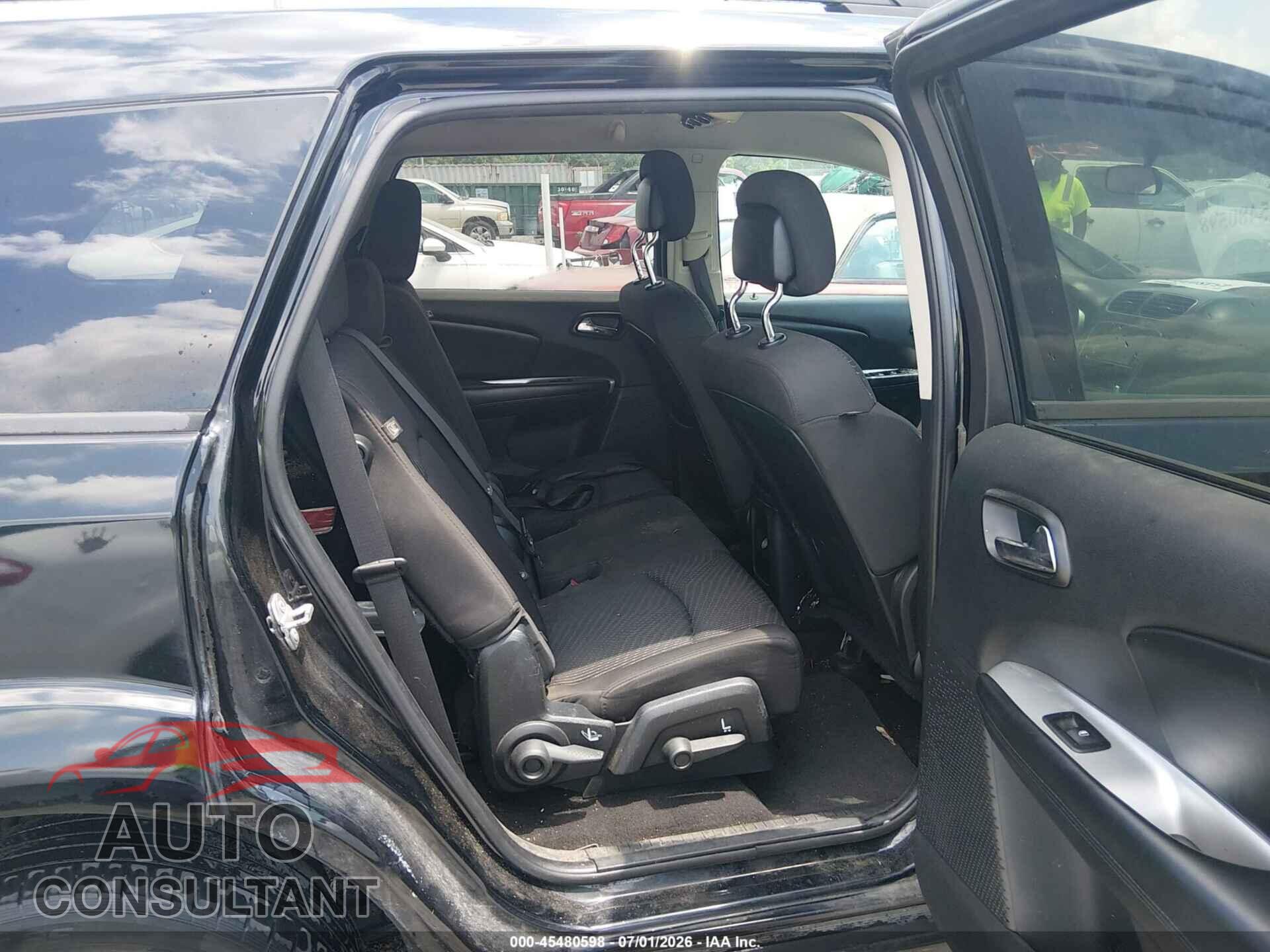 DODGE JOURNEY 2015 - 3C4PDCBG2FT610539