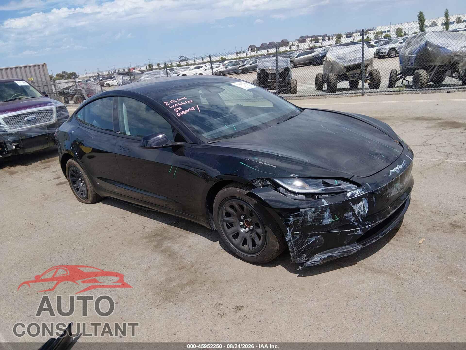 TESLA MODEL 3 2025 - 5YJ3E1EA7SF136751