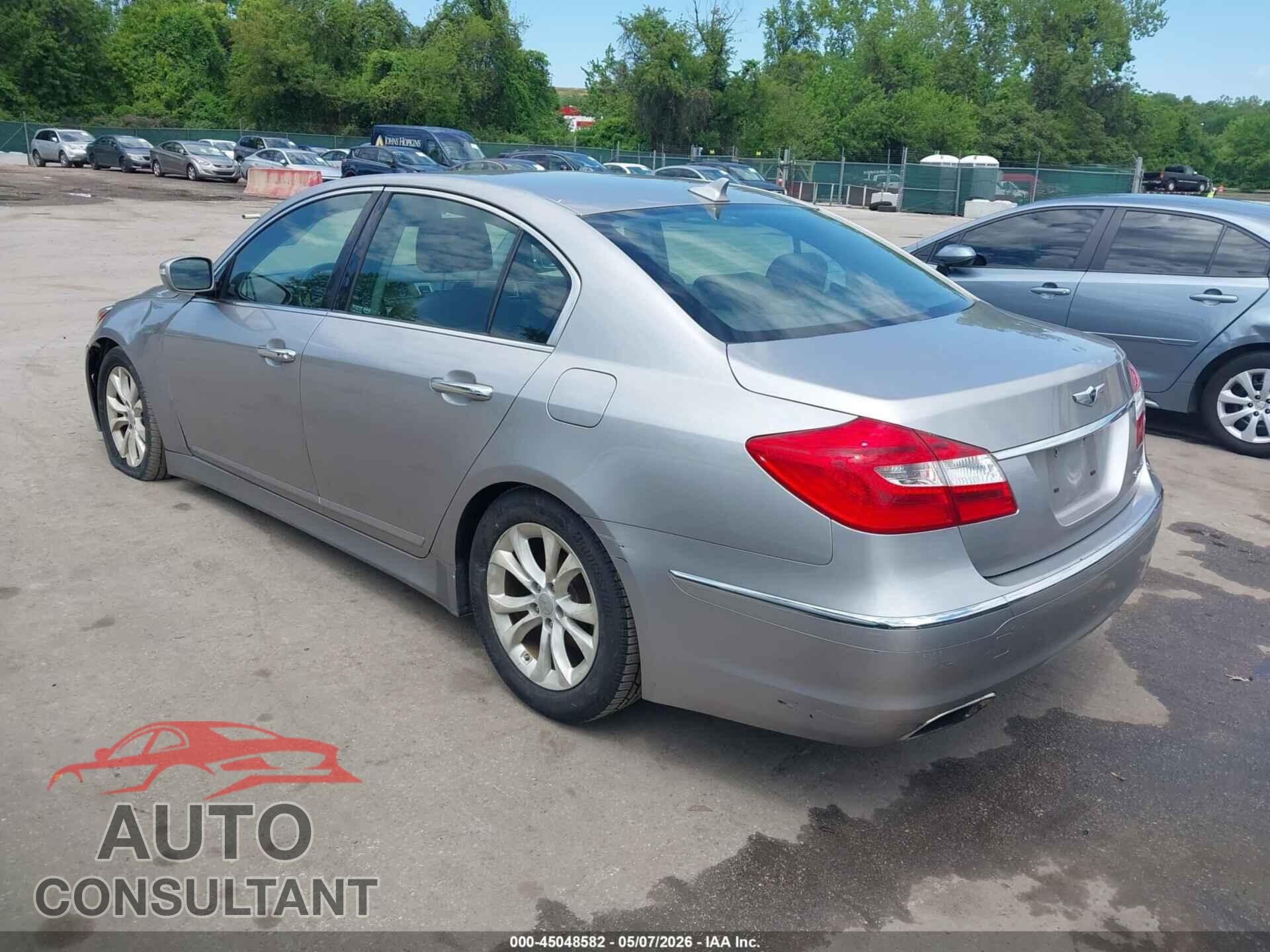 HYUNDAI GENESIS 2012 - KMHGC4DD9CU181540