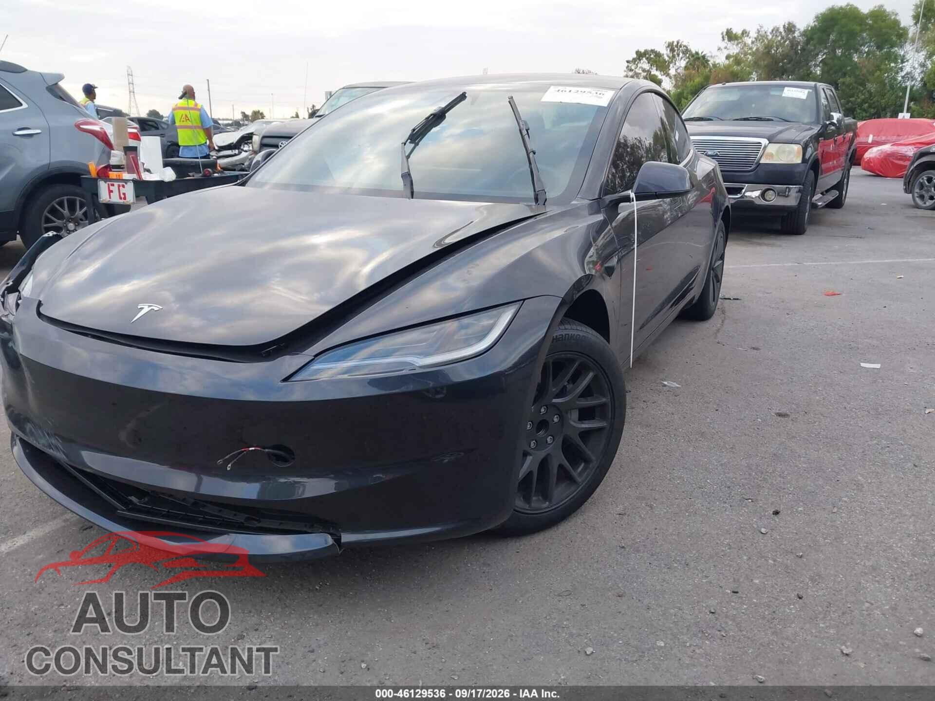 TESLA MODEL 3 2025 - 5YJ3E1EA0SF051802