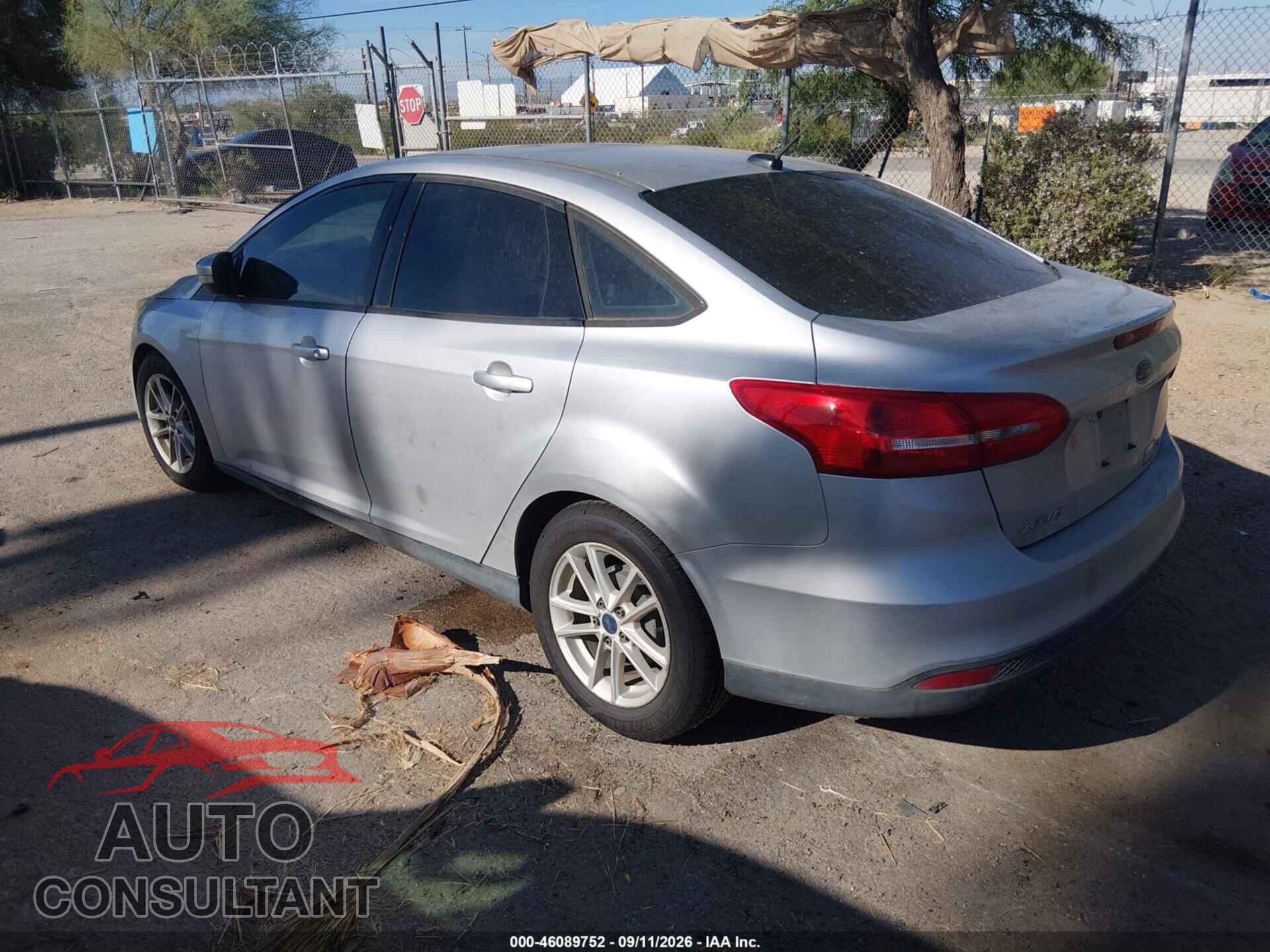 FORD FOCUS 2015 - 1FADP3F26FL269964