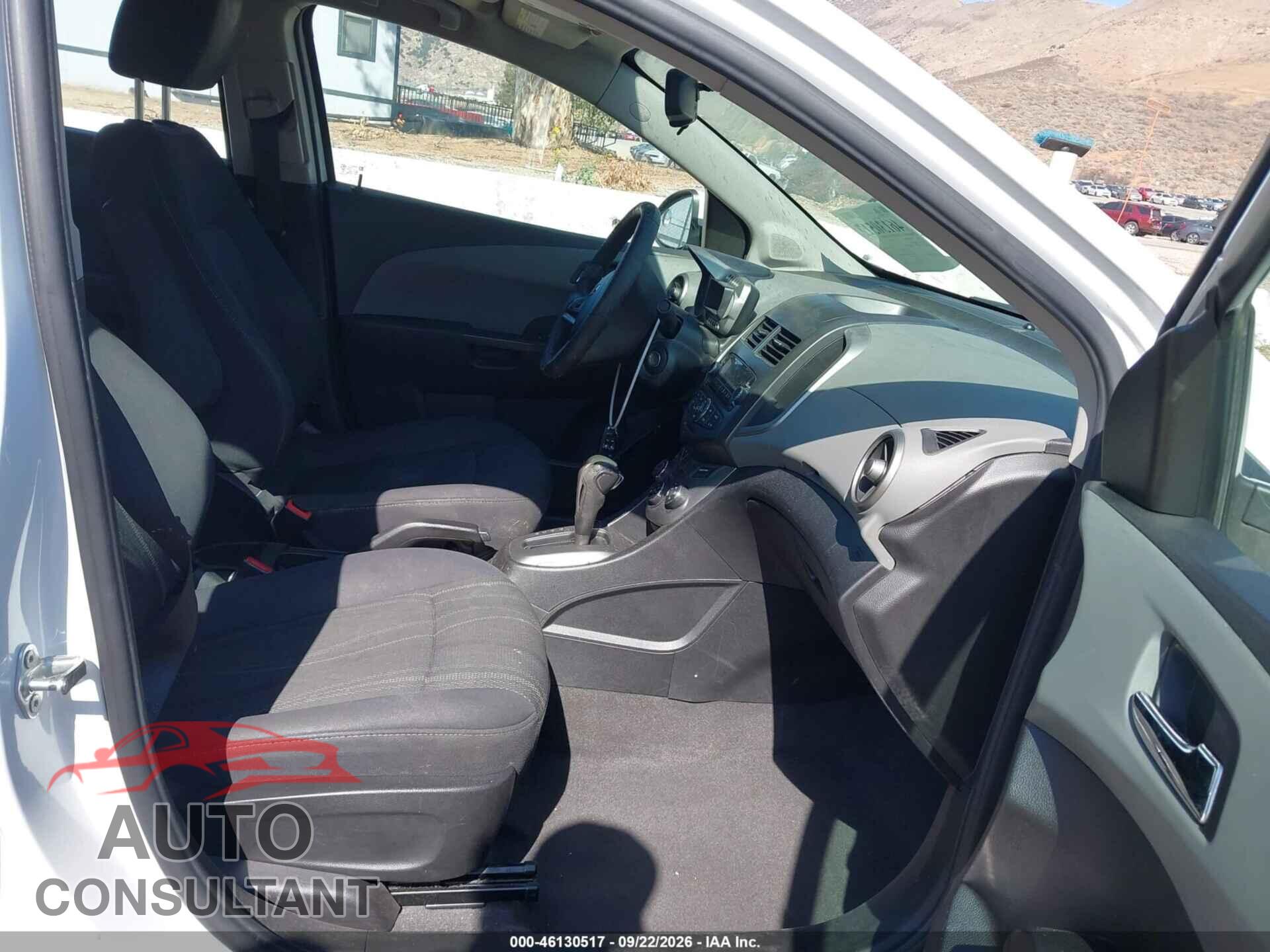 CHEVROLET SONIC 2014 - 1G1JC5SHXE4199109