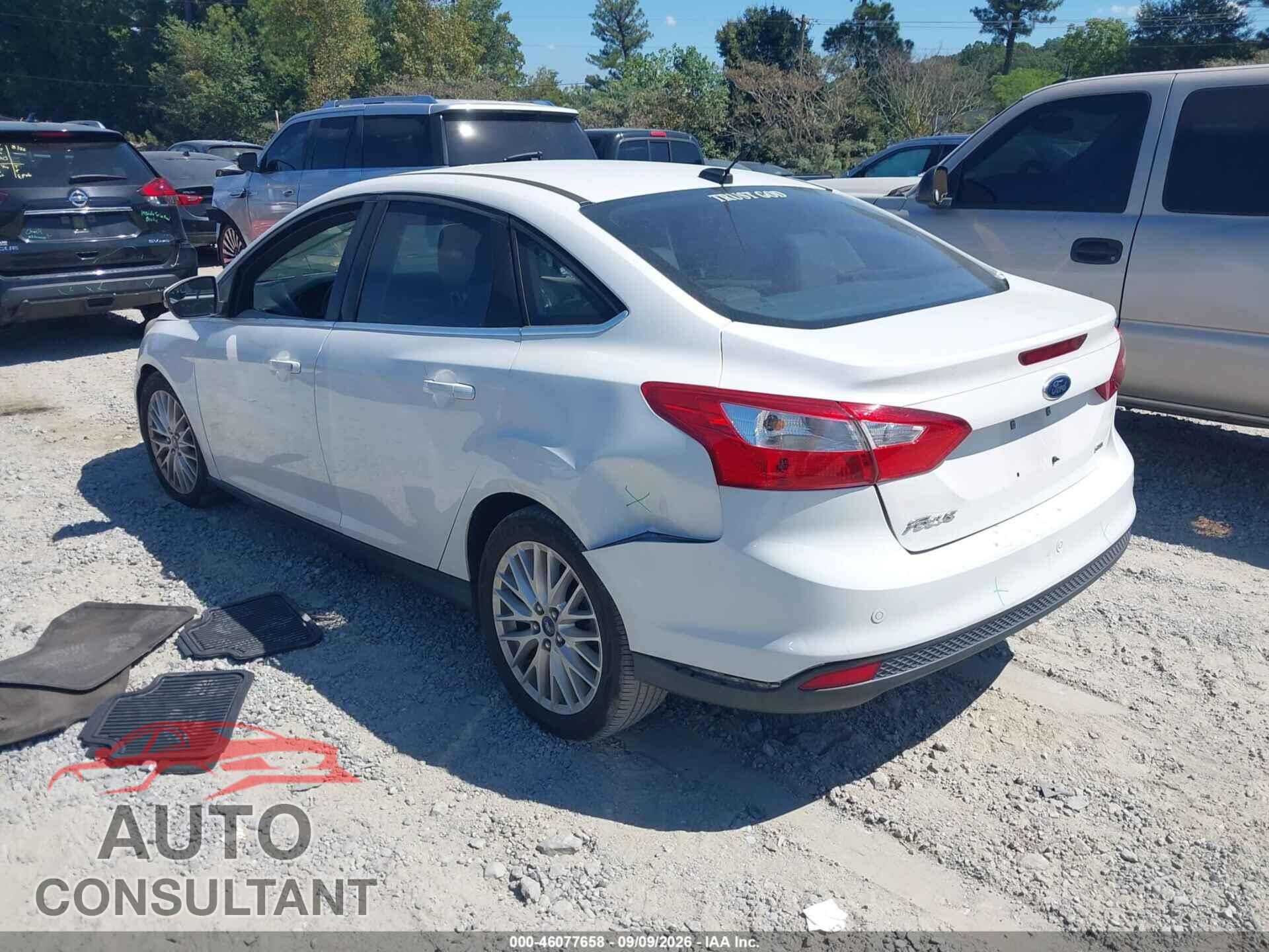 FORD FOCUS 2012 - 1FAHP3H27CL339028