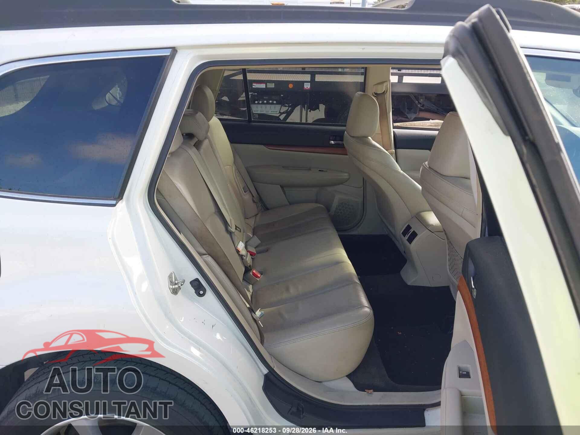 SUBARU OUTBACK 2013 - 4S4BRBKC5D3216329