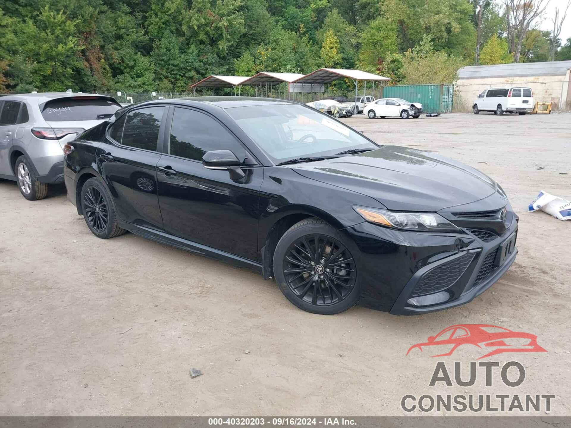 TOYOTA CAMRY 2021 - 4T1T11BK2MU046373