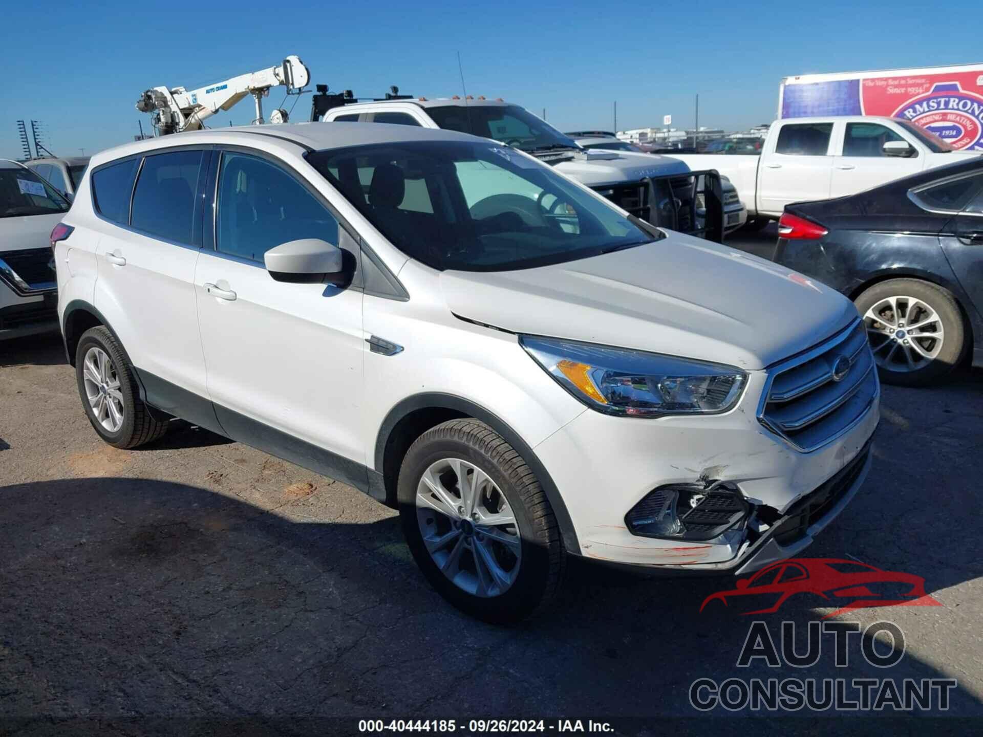 FORD ESCAPE 2019 - 1FMCU0GD2KUB25129