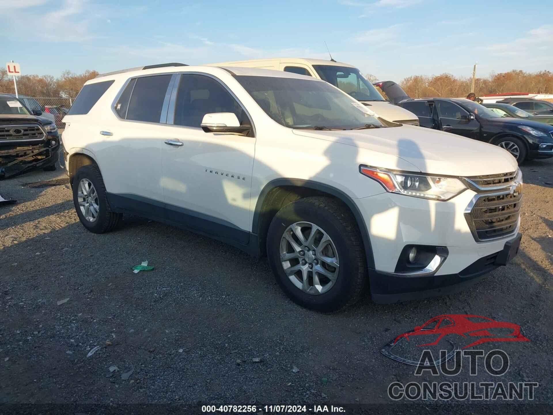 CHEVROLET TRAVERSE 2018 - 1GNEVGKW5JJ101426