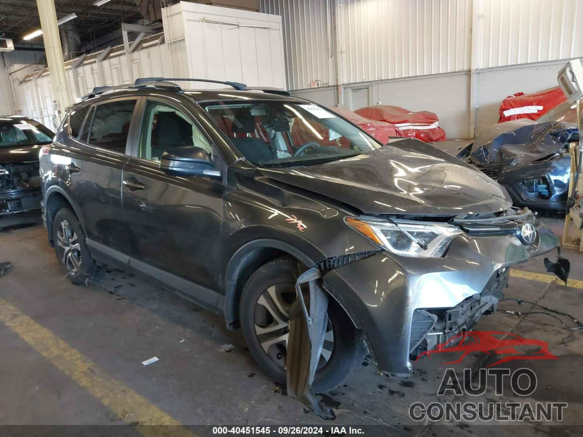 TOYOTA RAV4 2017 - JTMBFREV8HD221236