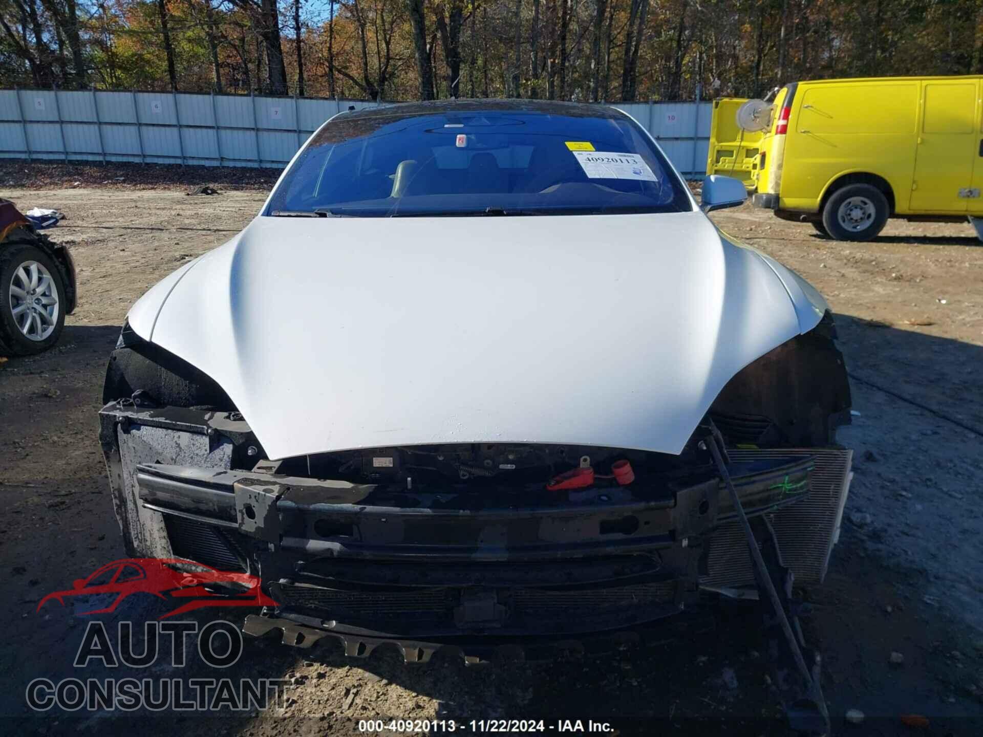 TESLA MODEL S 2015 - 5YJSA1S26FF084796