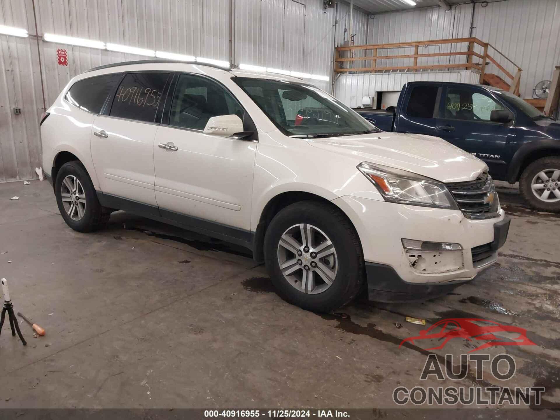 CHEVROLET TRAVERSE 2015 - 1GNKVHKD8FJ109471