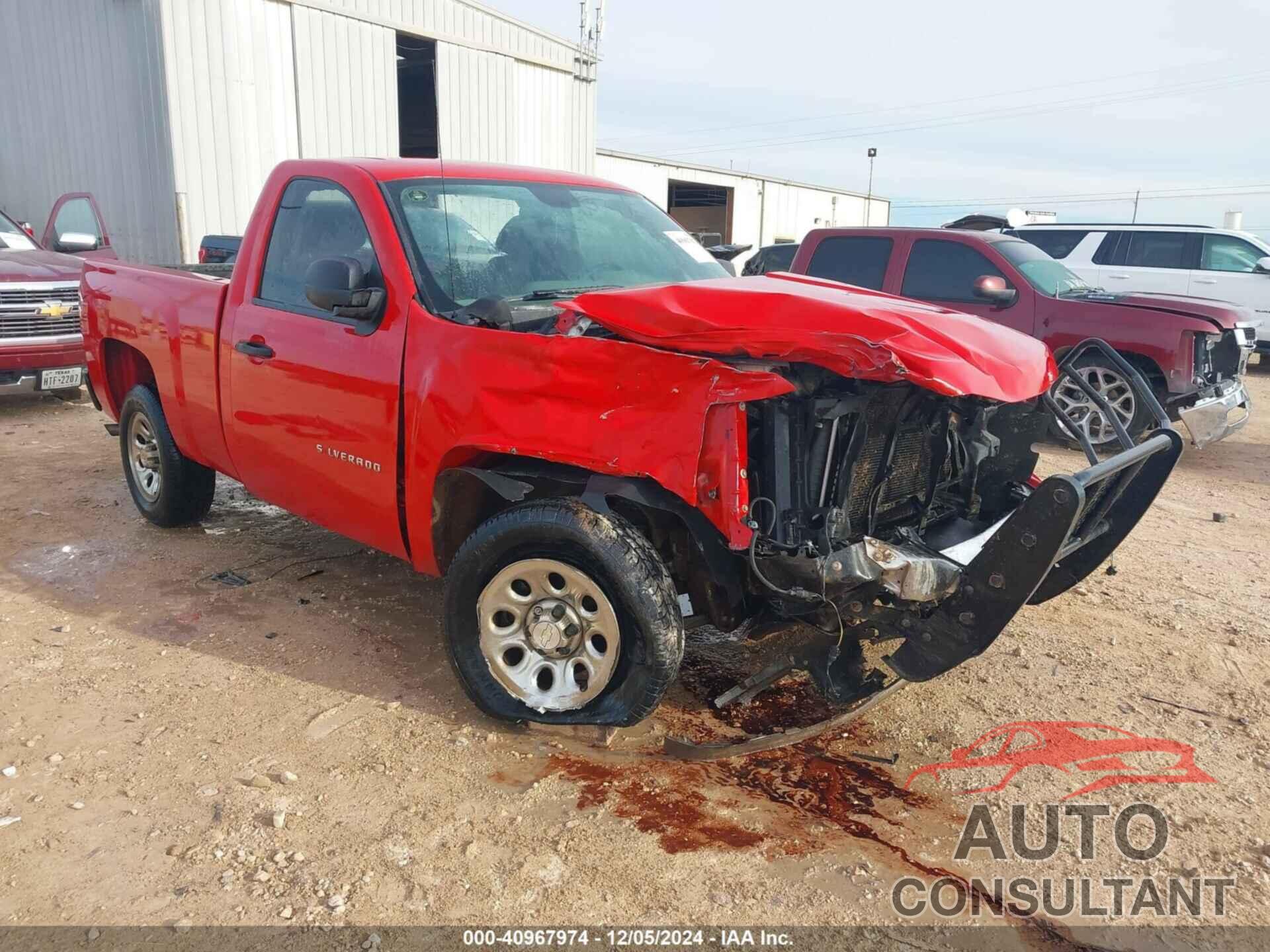 CHEVROLET SILVERADO 1500 2011 - 1GCNCPEX6BZ120184