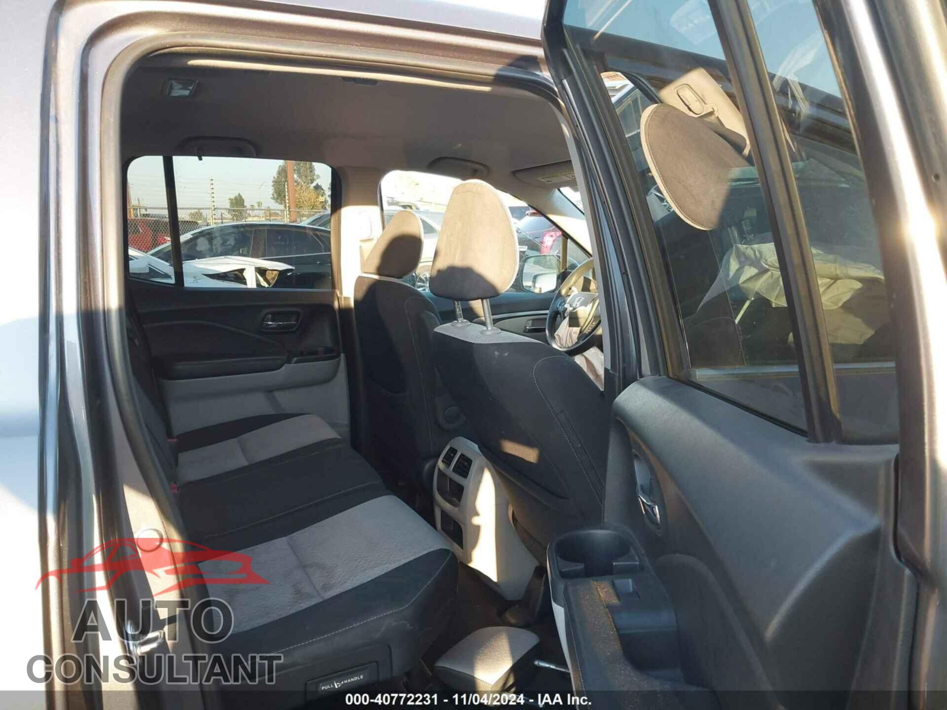 HONDA RIDGELINE 2017 - 5FPYK2F46HB009521