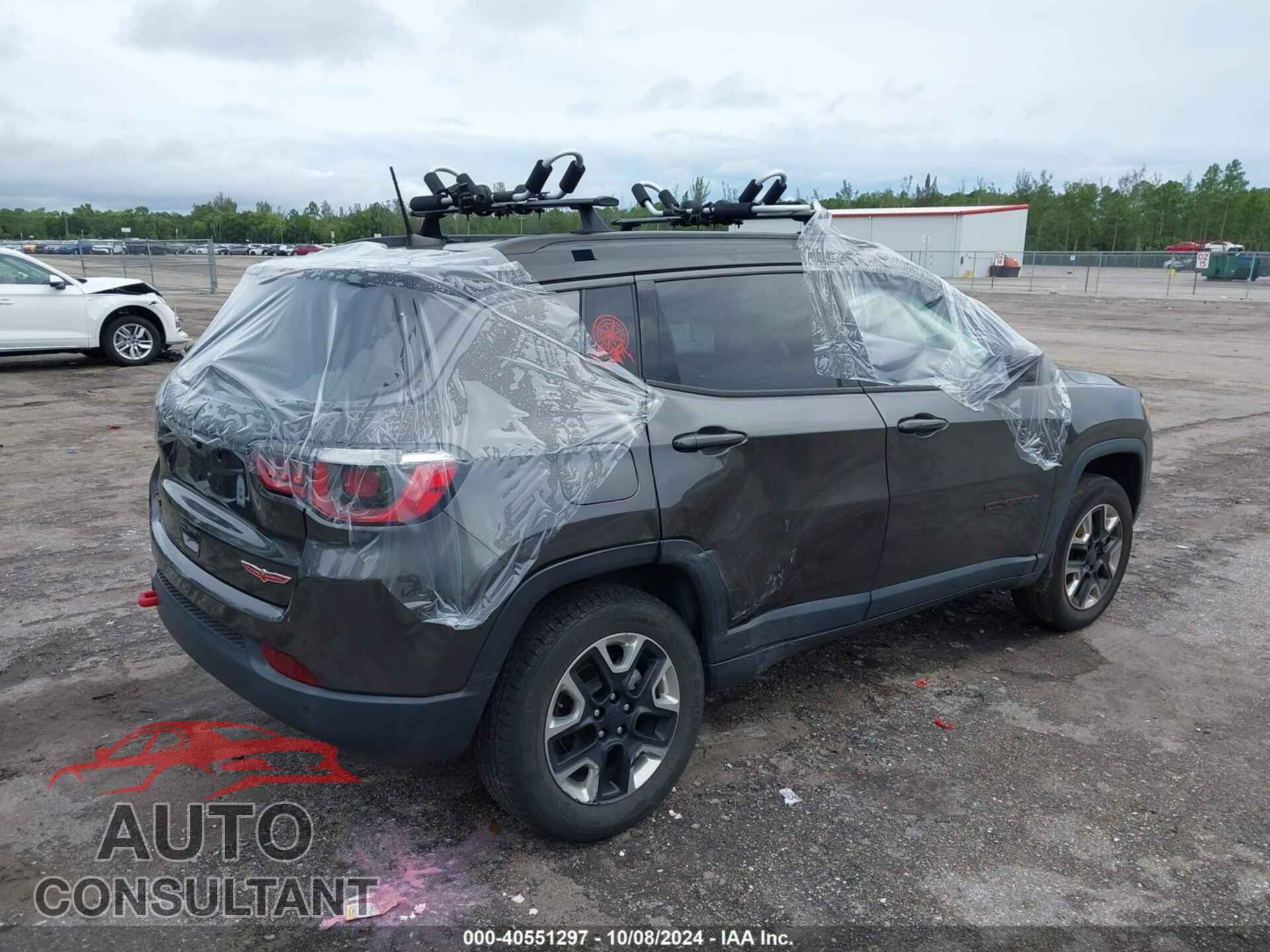 JEEP COMPASS 2018 - 3C4NJDDB7JT315436