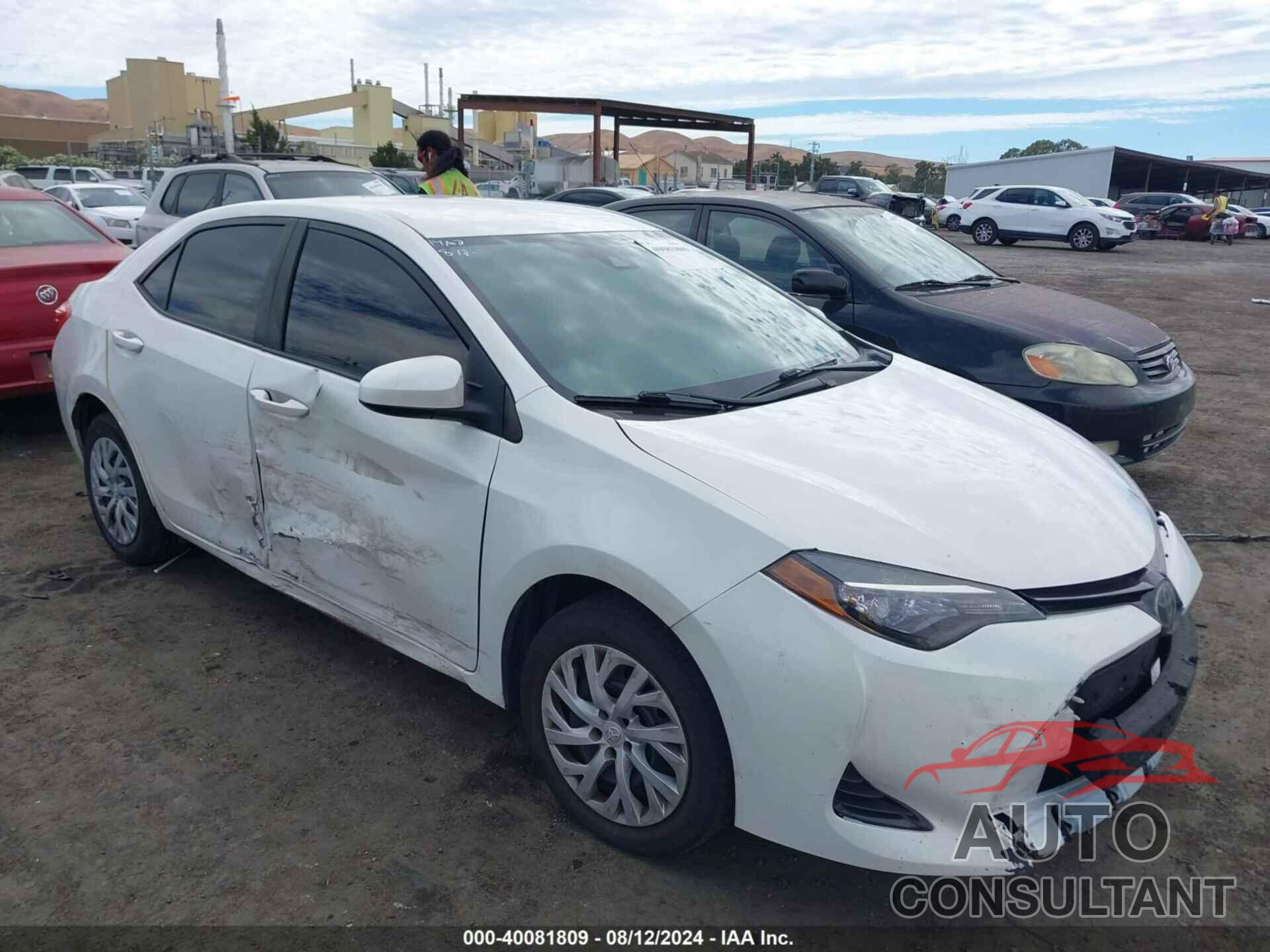 TOYOTA COROLLA 2018 - 5YFBURHE7JP795007
