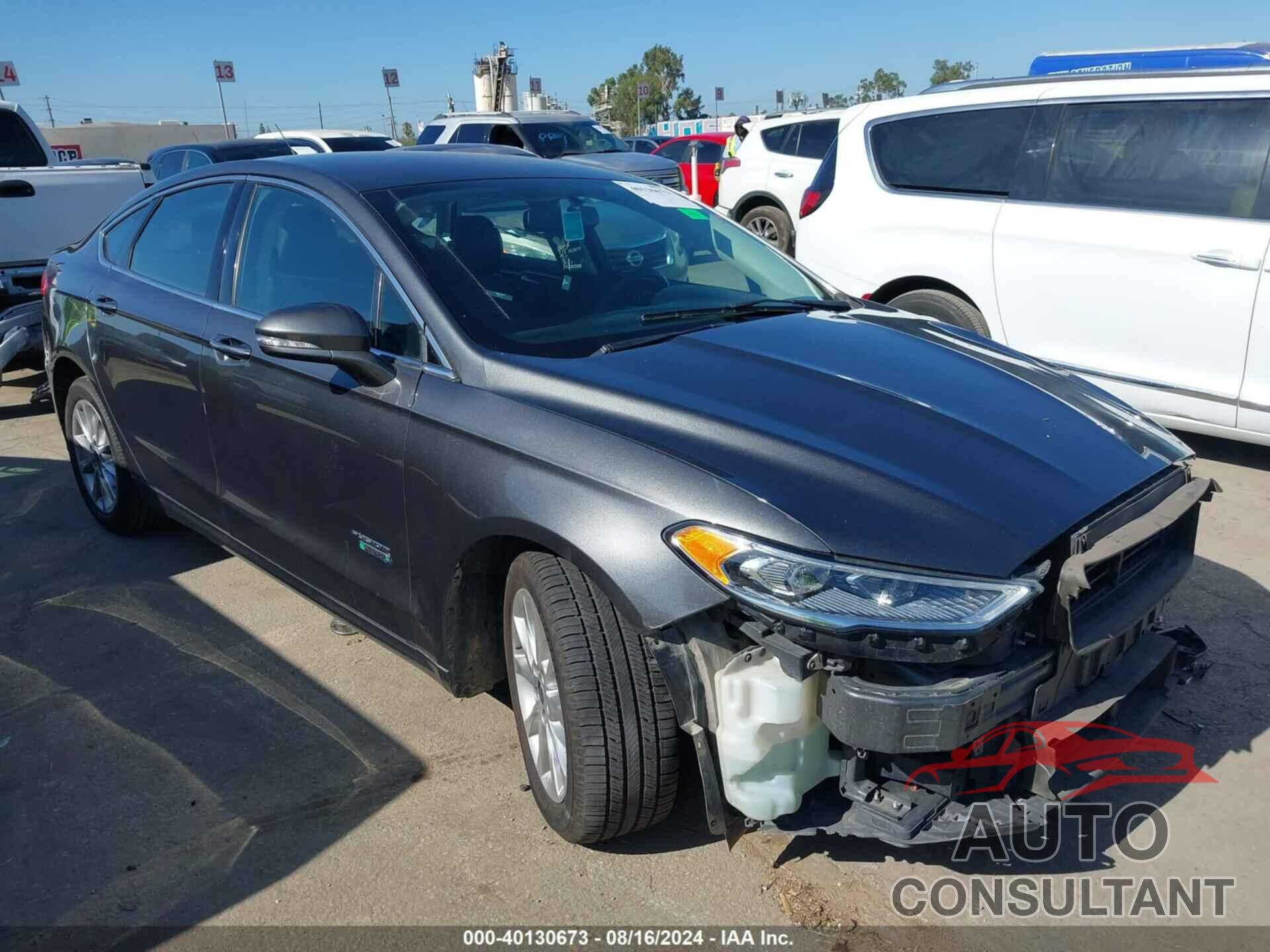 FORD FUSION ENERGI 2018 - 3FA6P0PU8JR246123