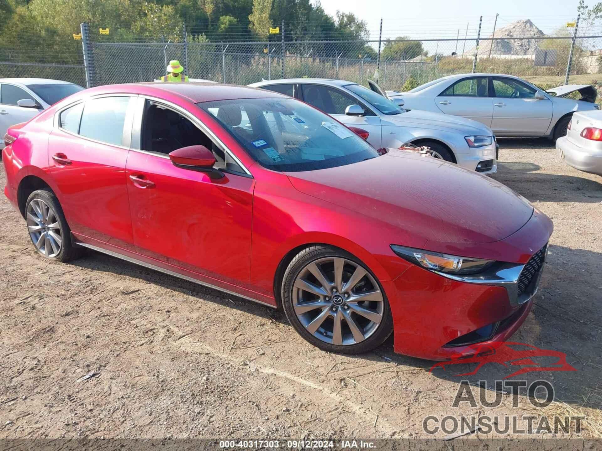 MAZDA MAZDA3 2019 - JM1BPBDM6K1121576