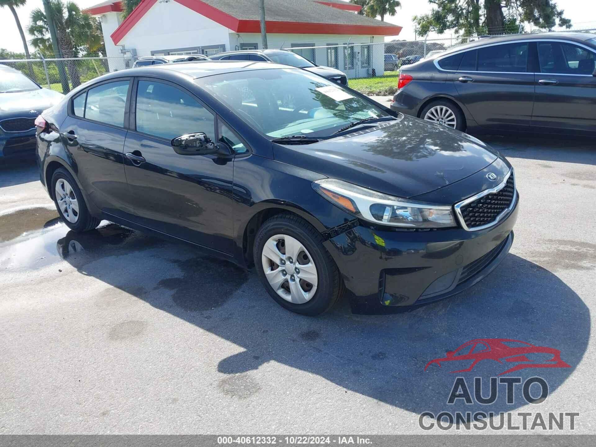 KIA FORTE 2018 - 3KPFK4A71JE168939