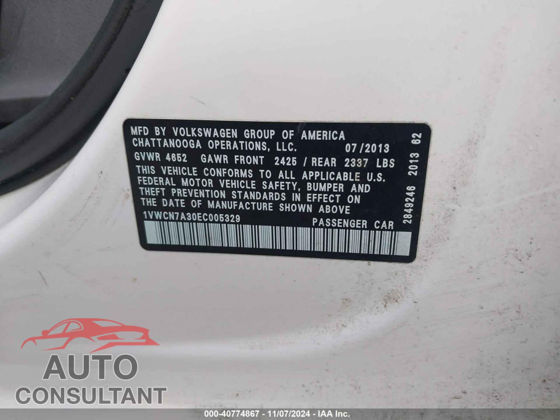 VOLKSWAGEN PASSAT 2014 - 1VWCN7A30EC005329