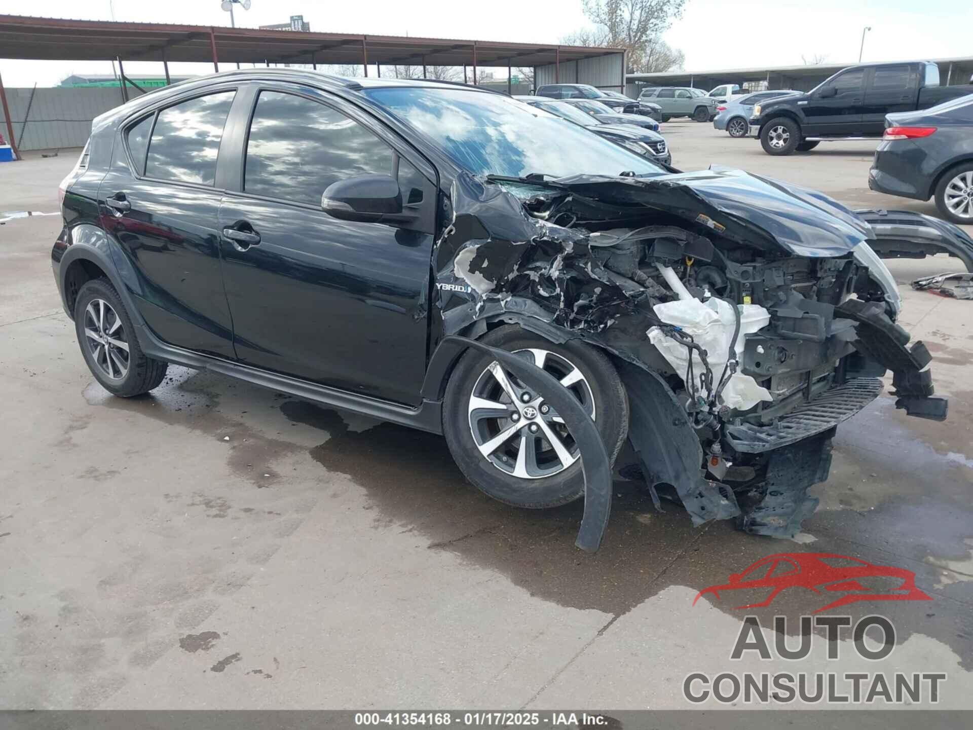 TOYOTA PRIUS C 2018 - JTDKDTB32J1606143