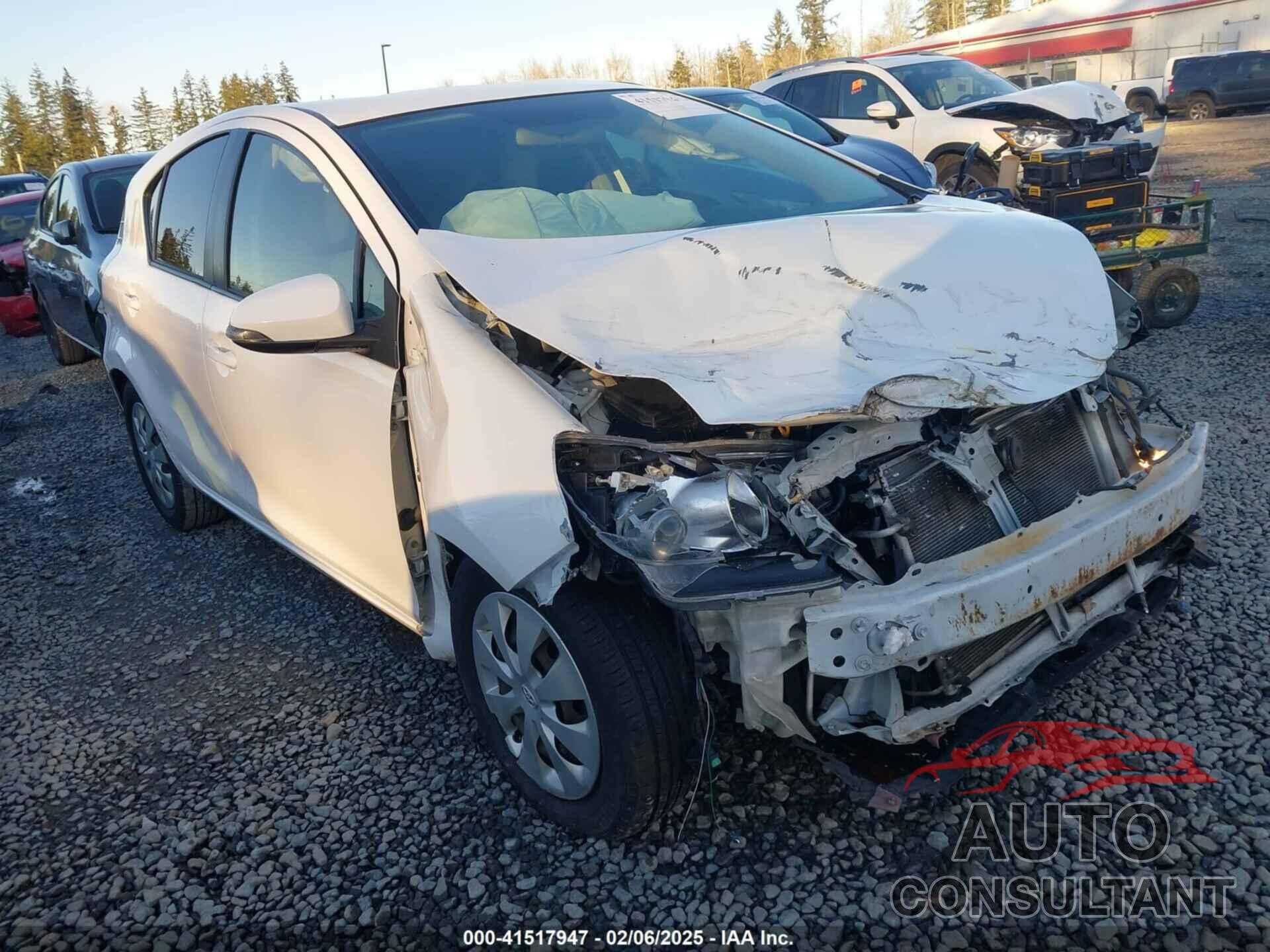 TOYOTA PRIUS C 2013 - JTDKDTB33D1557457