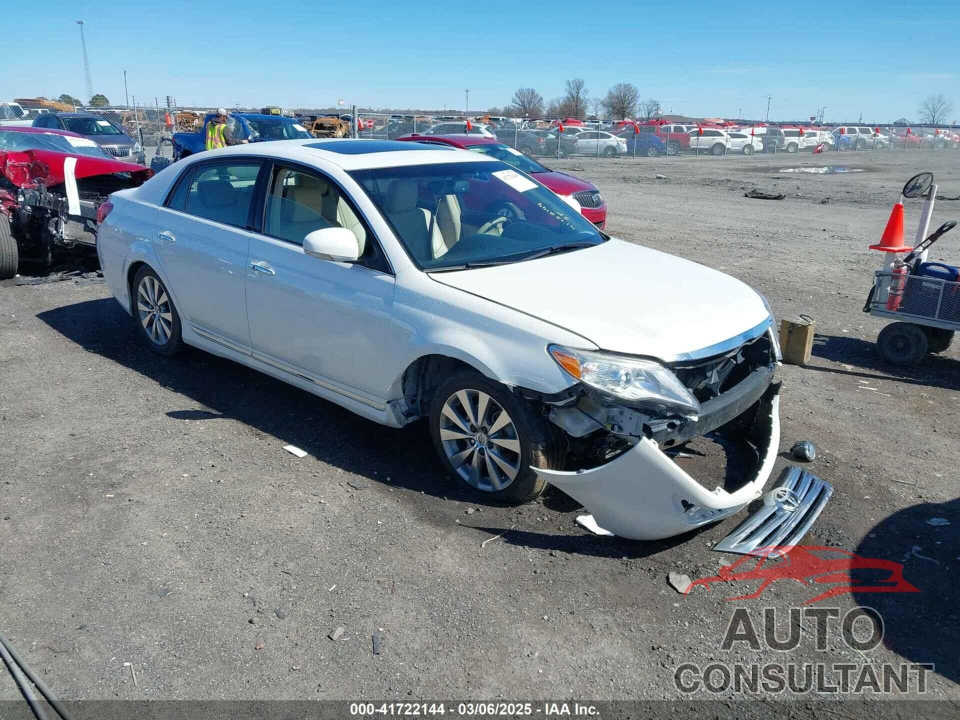 TOYOTA AVALON 2011 - 4T1BK3DB6BU371154