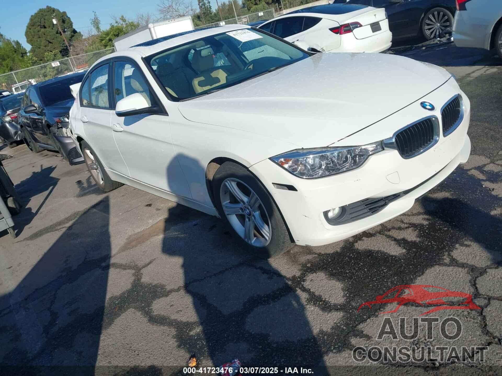 BMW 328I 2013 - WBA3A5G51DNP22723