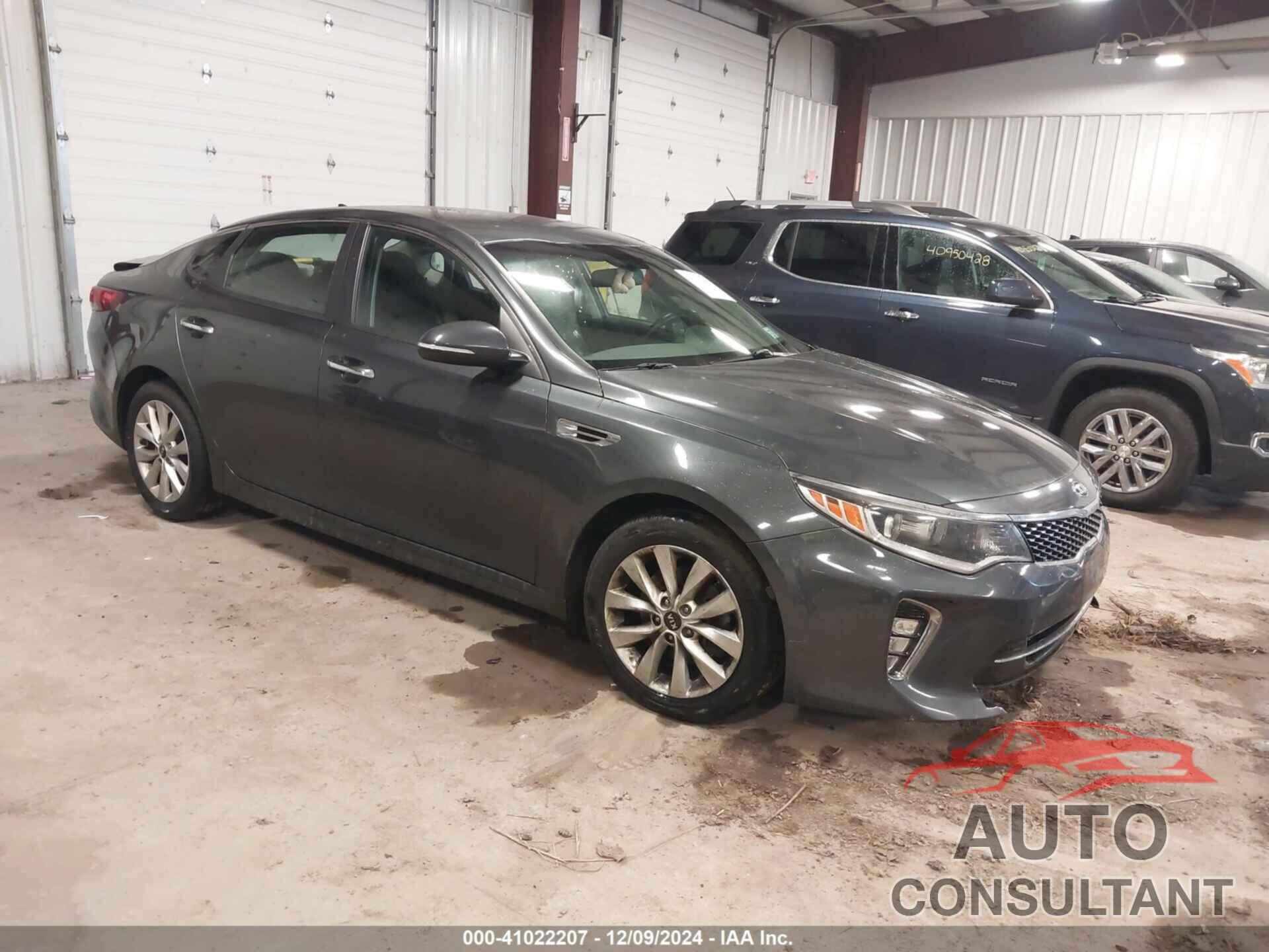 KIA OPTIMA 2018 - 5XXGT4L32JG213017