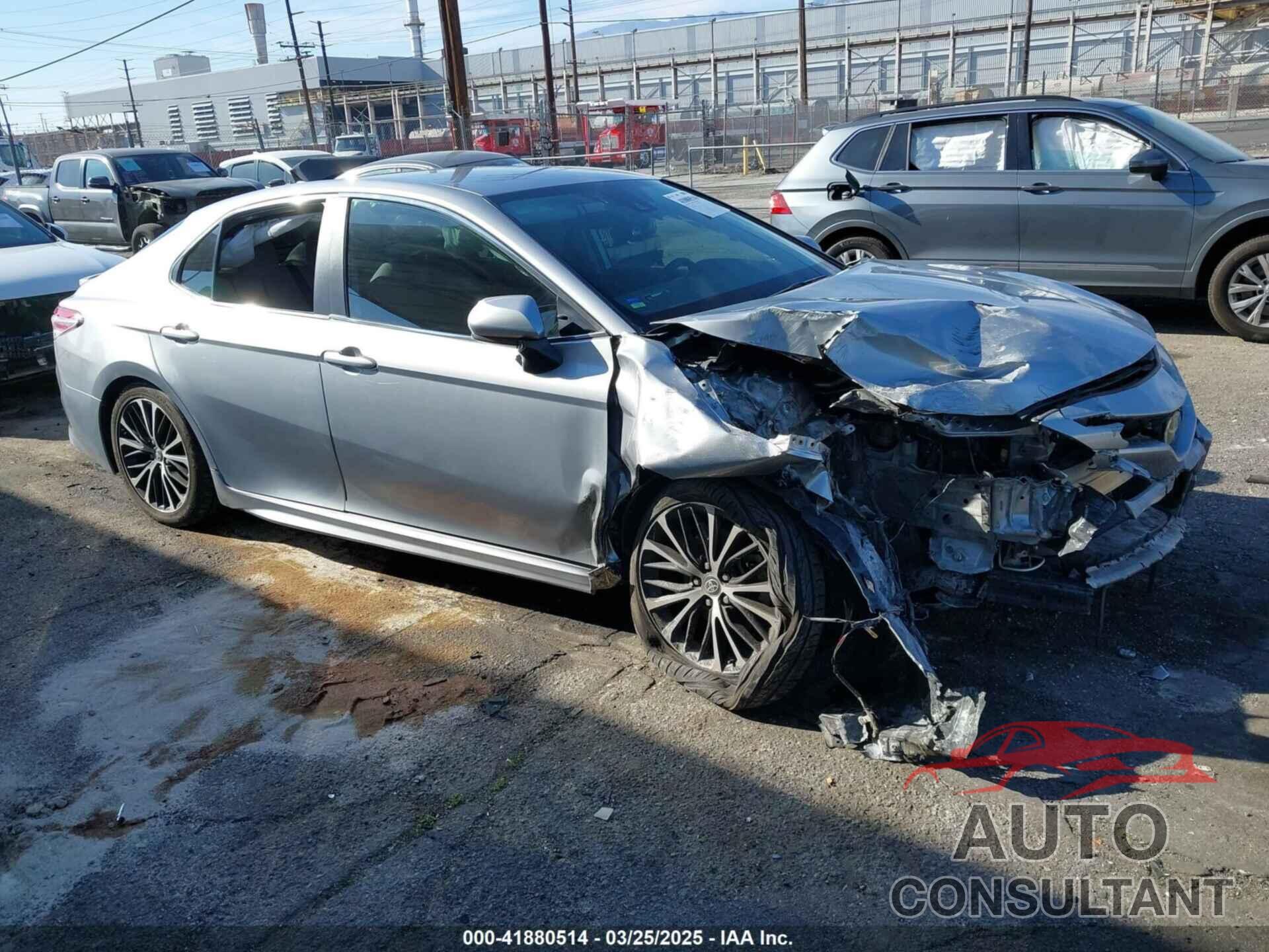 TOYOTA CAMRY 2020 - 4T1G11AK0LU365532