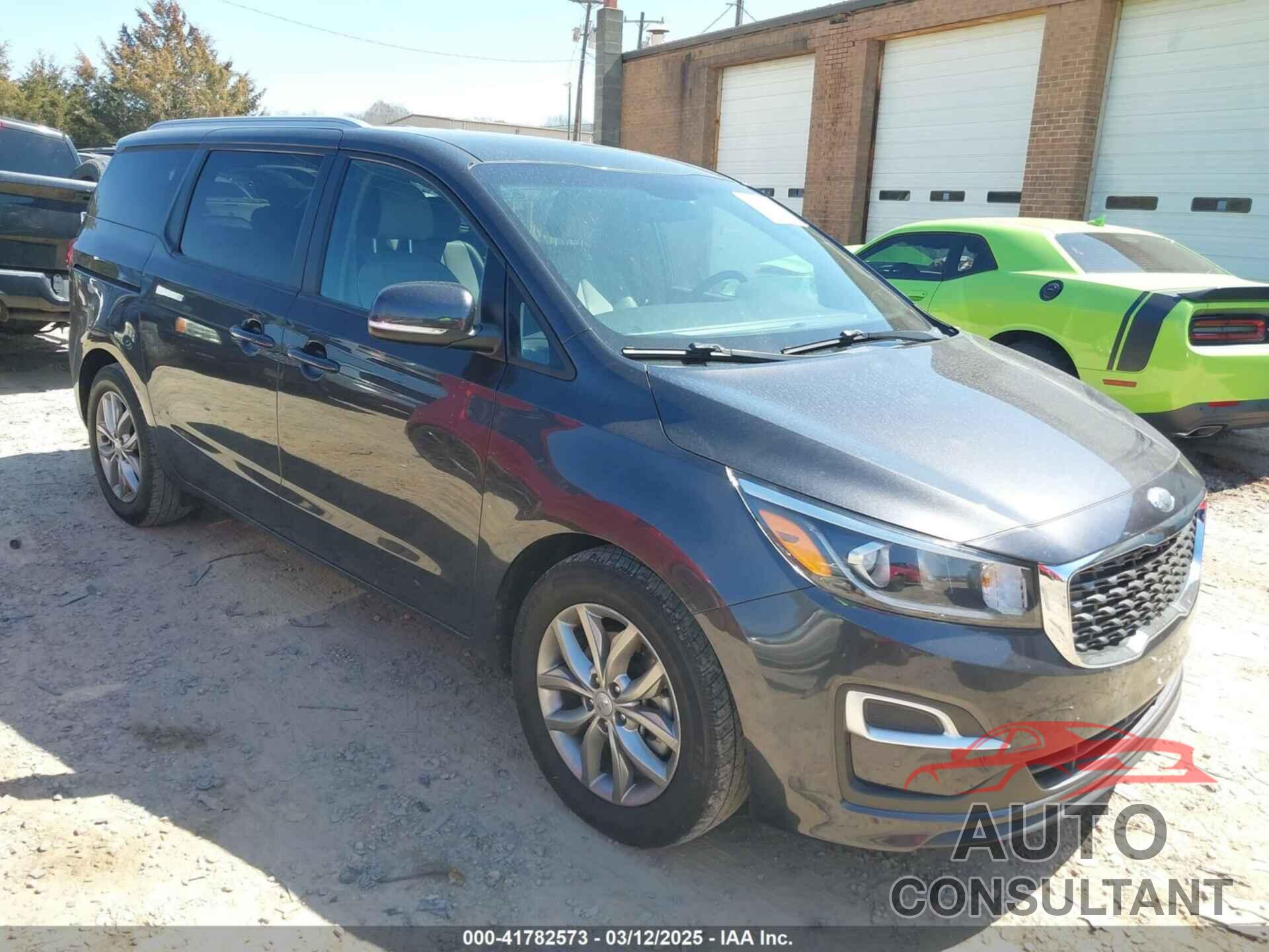 KIA SEDONA 2020 - KNDMB5C15L6576228