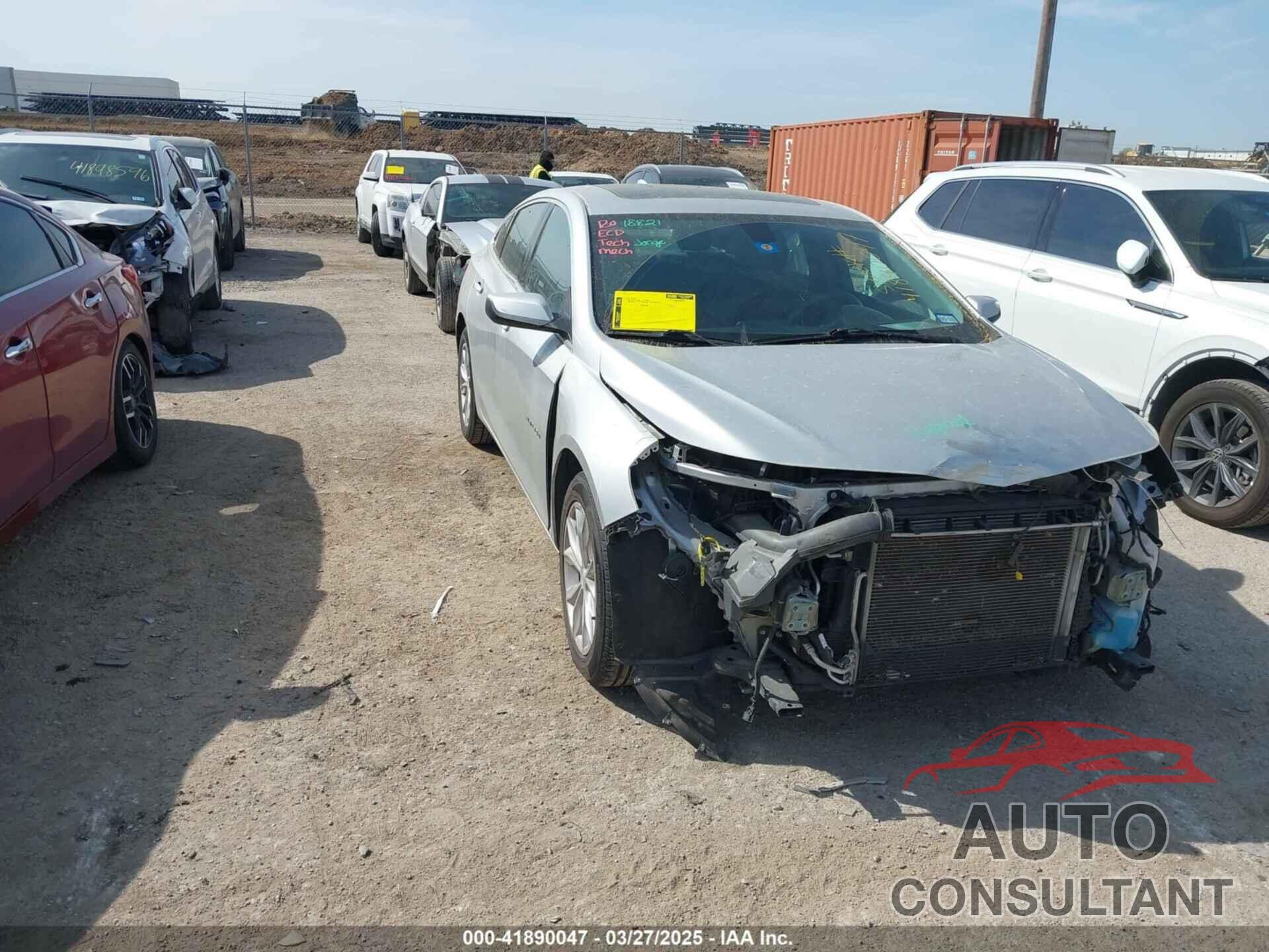 CHEVROLET MALIBU 2020 - 1G1ZD5ST4LF009780