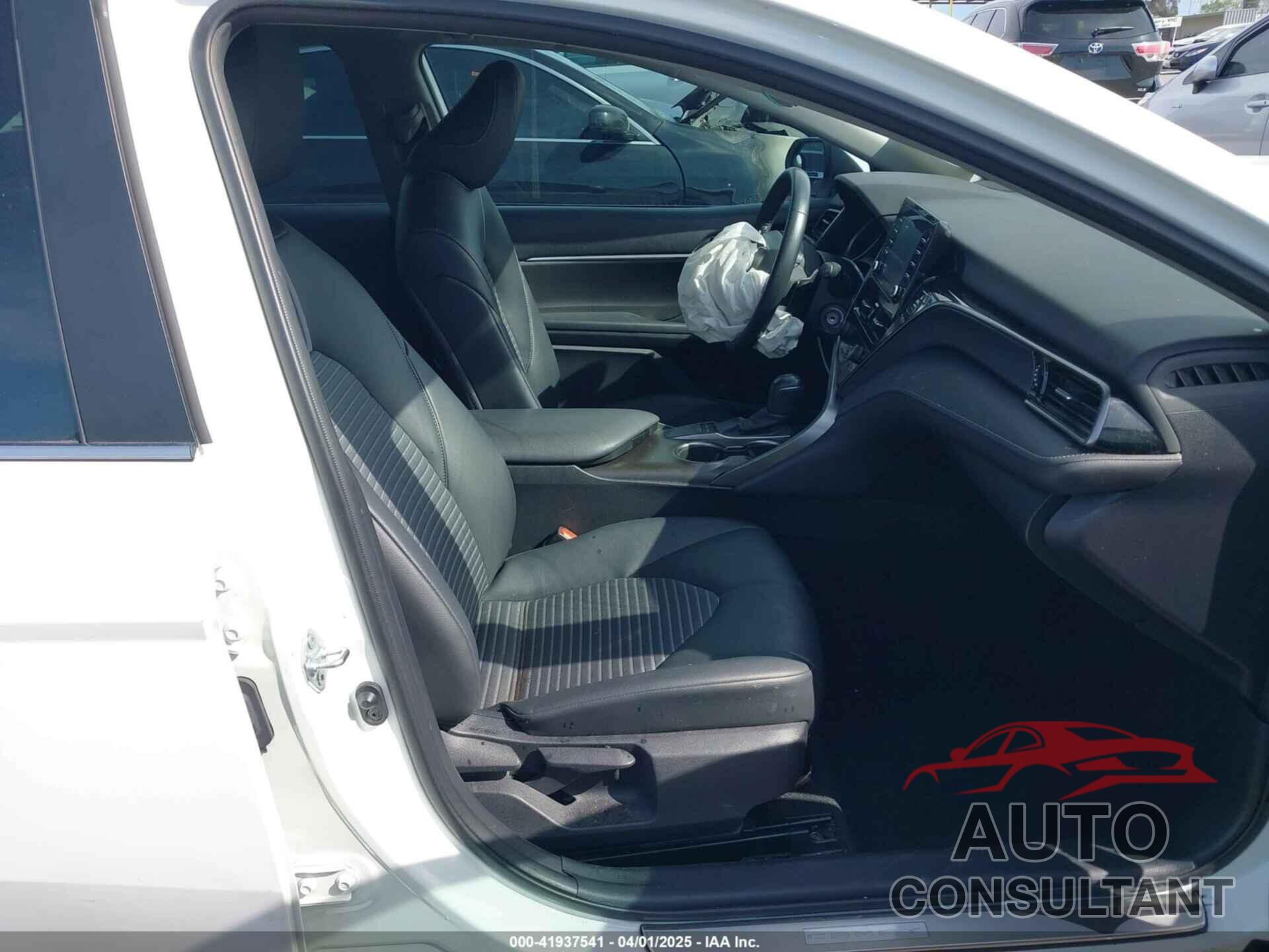 TOYOTA CAMRY 2022 - 4T1G11AKXNU070473