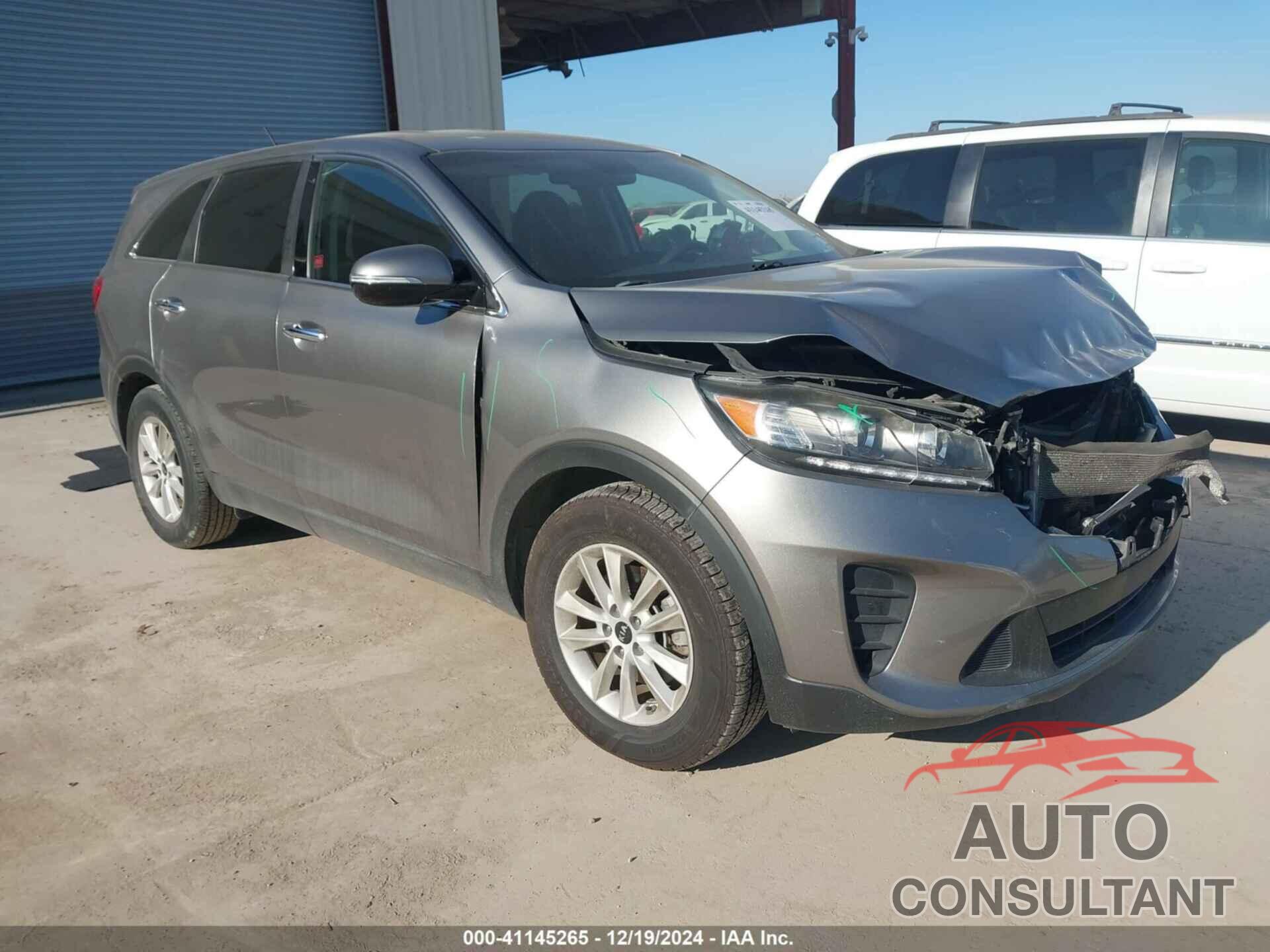 KIA SORENTO 2019 - 5XYPG4A58KG475730