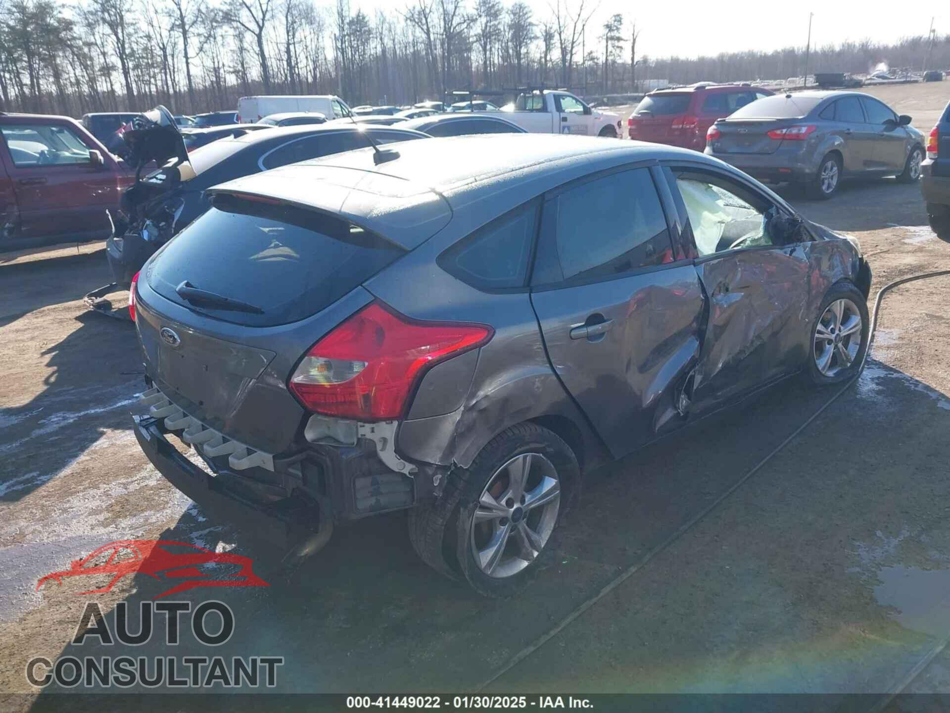 FORD FOCUS 2013 - 1FADP3K28DL323879