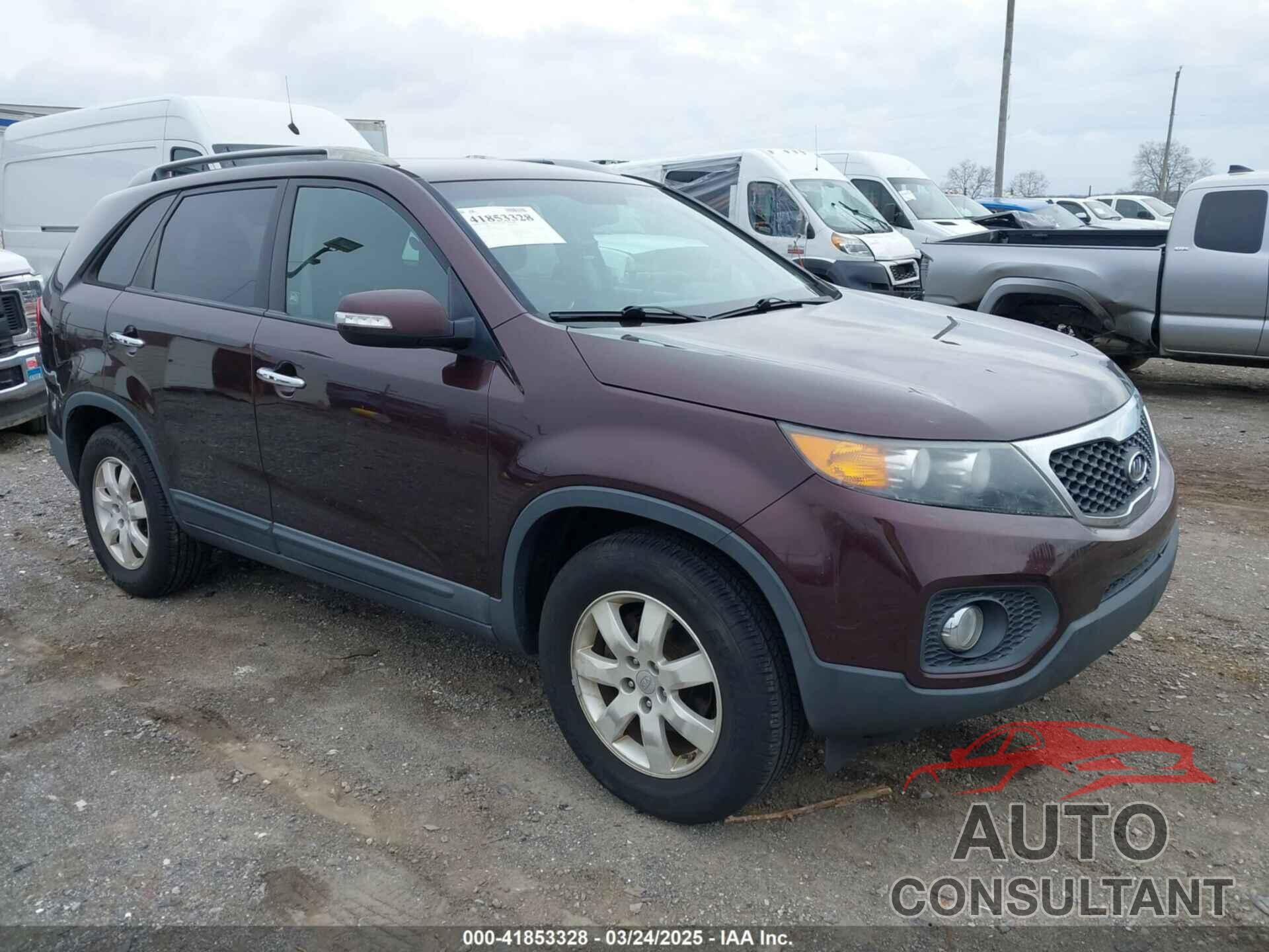 KIA SORENTO 2011 - 5XYKT3A10BG115879