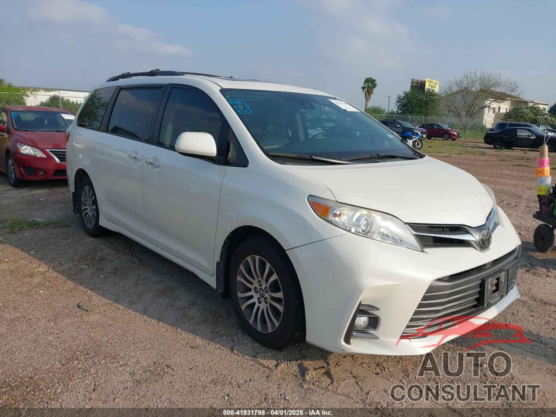 TOYOTA SIENNA 2018 - 5TDYZ3DC0JS956785
