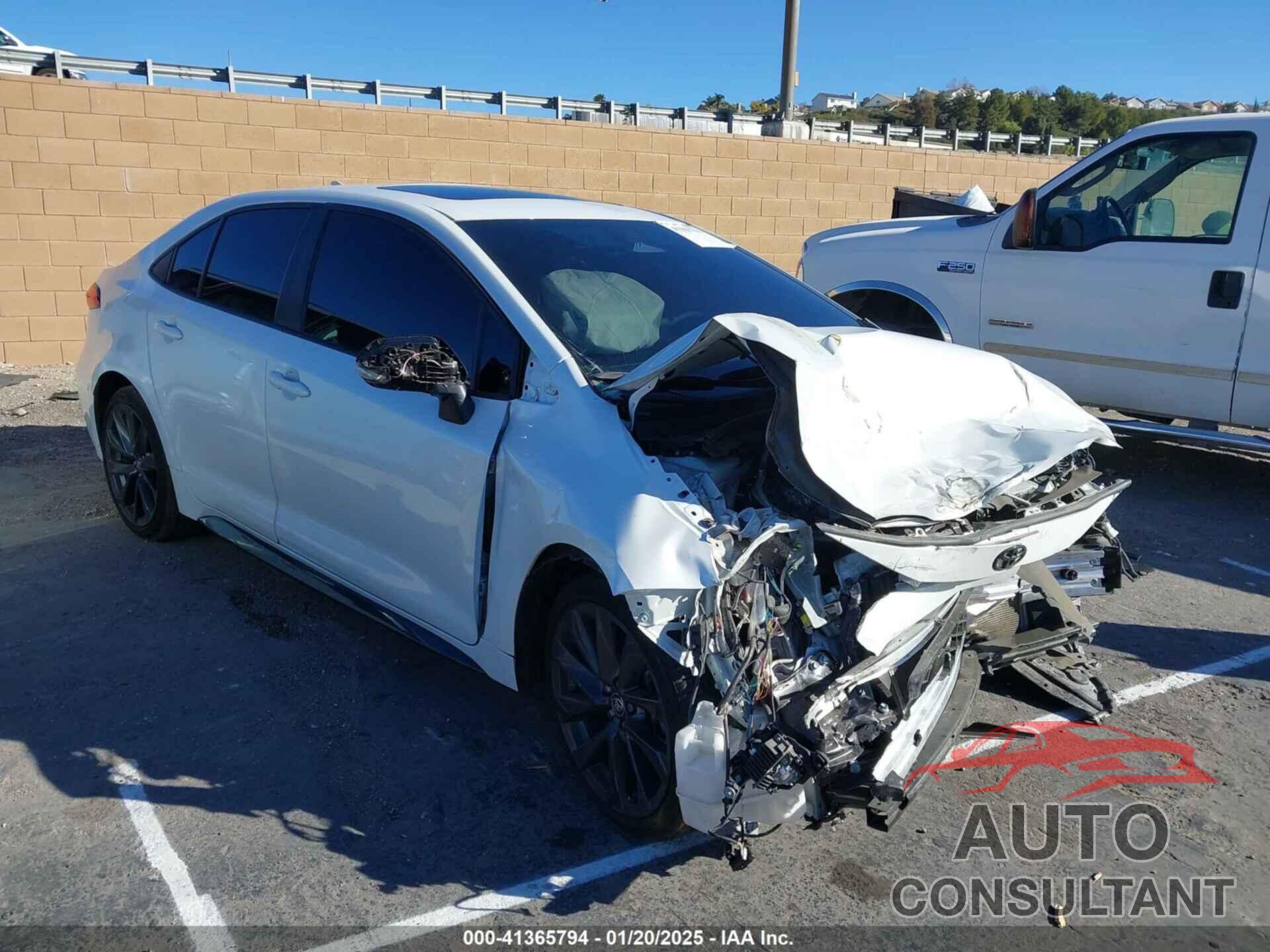 TOYOTA COROLLA 2024 - JTDP4MCE5R3523432