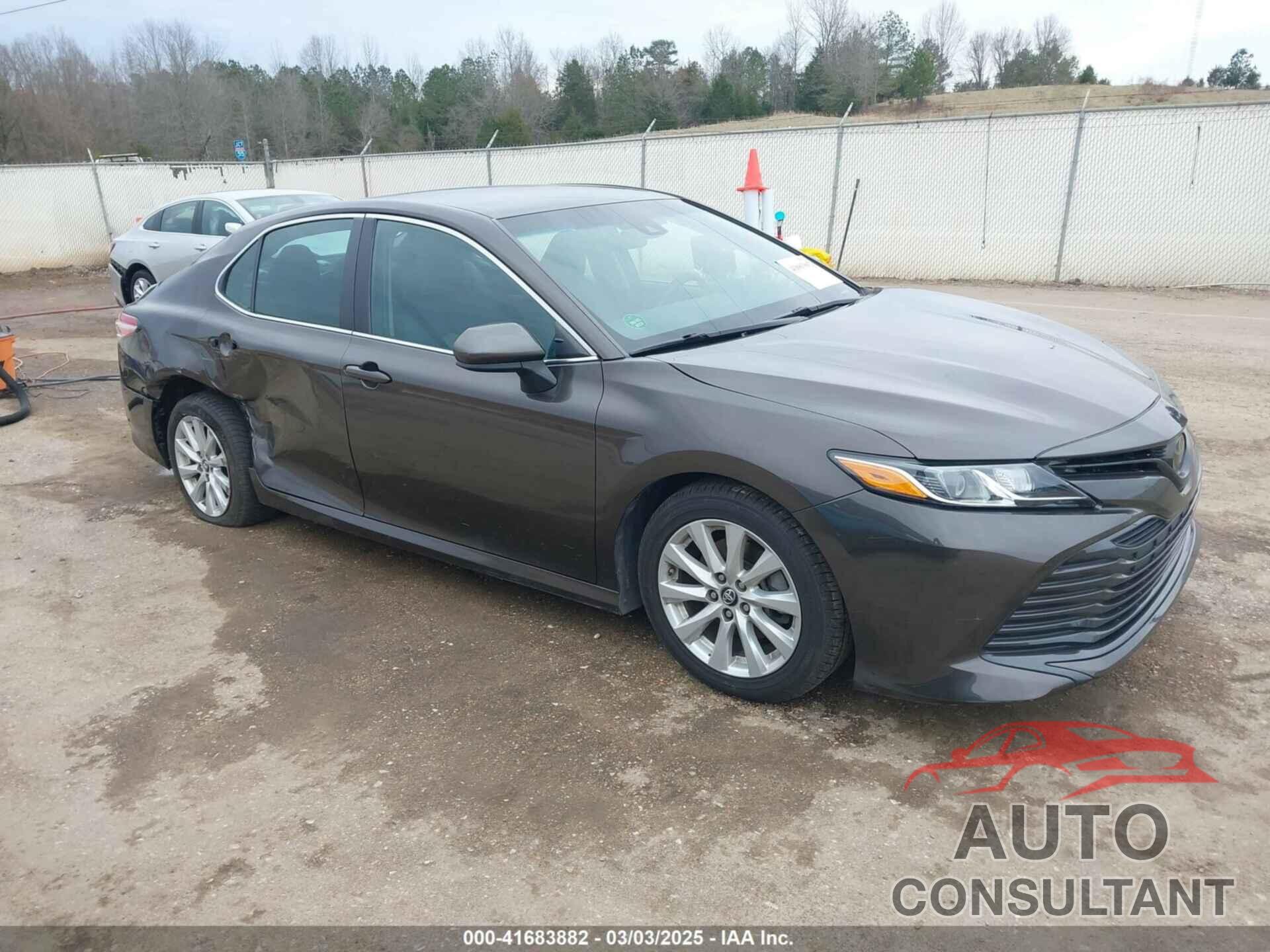 TOYOTA CAMRY 2018 - 4T1B11HKXJU039525