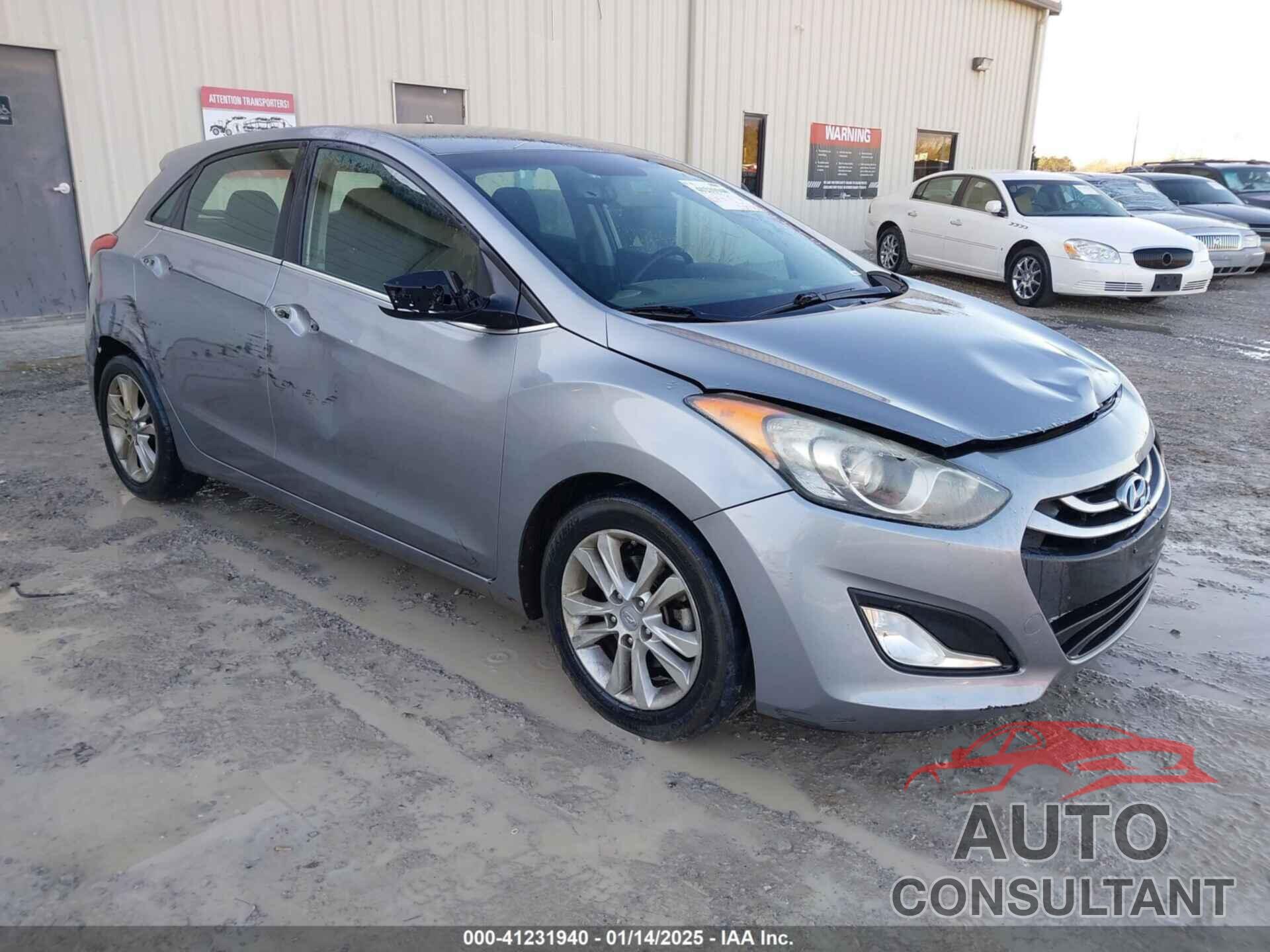 HYUNDAI ELANTRA GT 2013 - KMHD35LE7DU068805